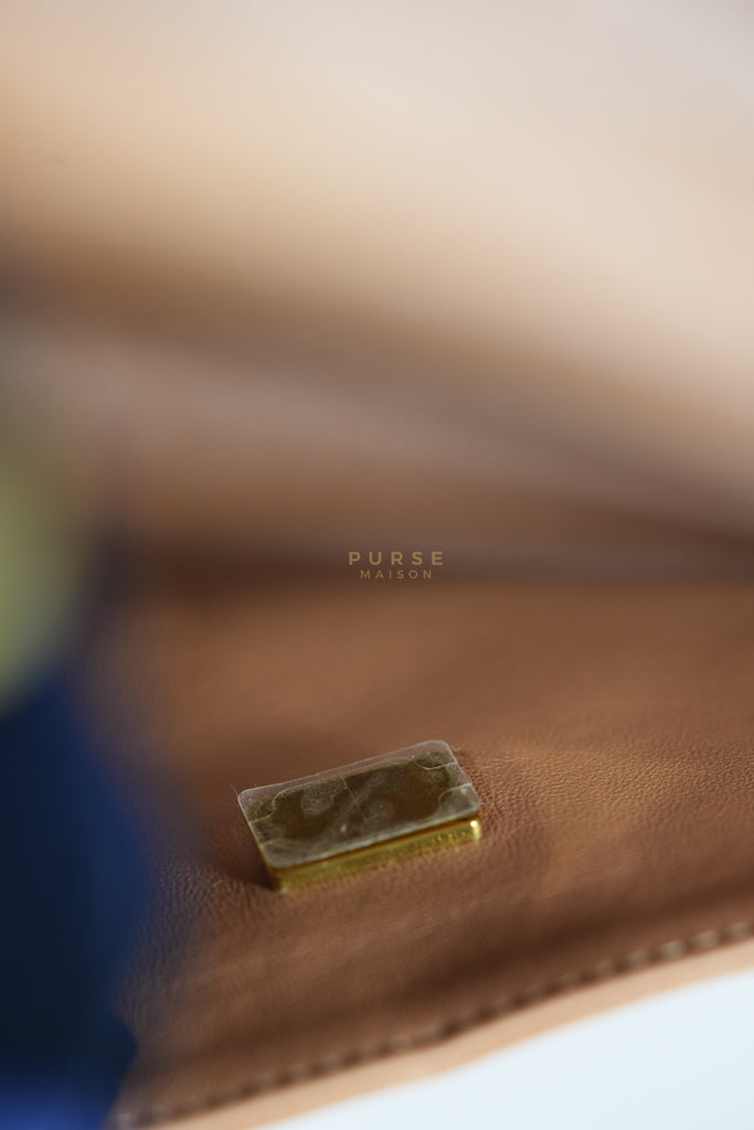 22S Classic Double Flap Medium in Caramel Lambskin Leather and Light Gold Hardware (Microchip) | Purse Maison Luxury Bags Shop