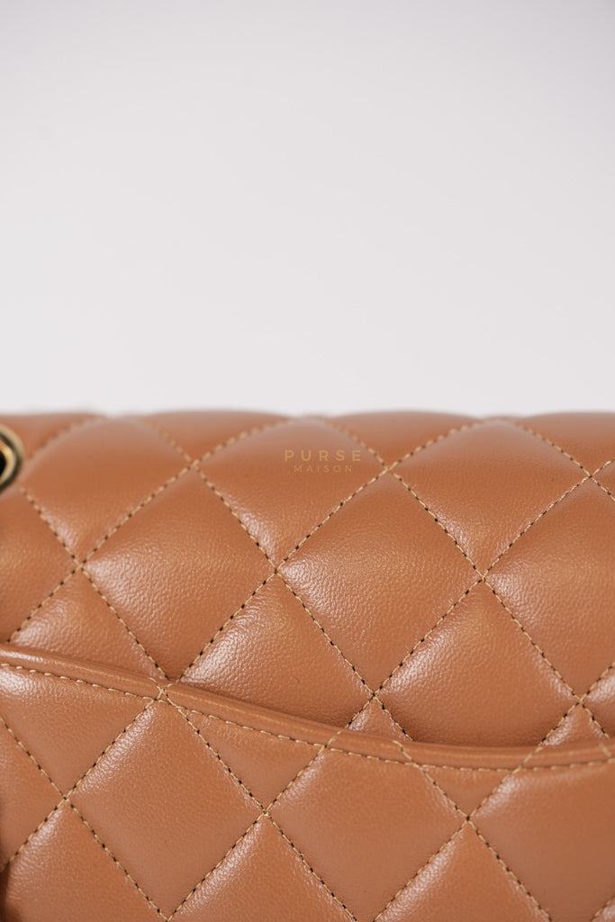 22S Classic Double Flap Medium in Caramel Lambskin Leather and Light Gold Hardware (Microchip) | Purse Maison Luxury Bags Shop