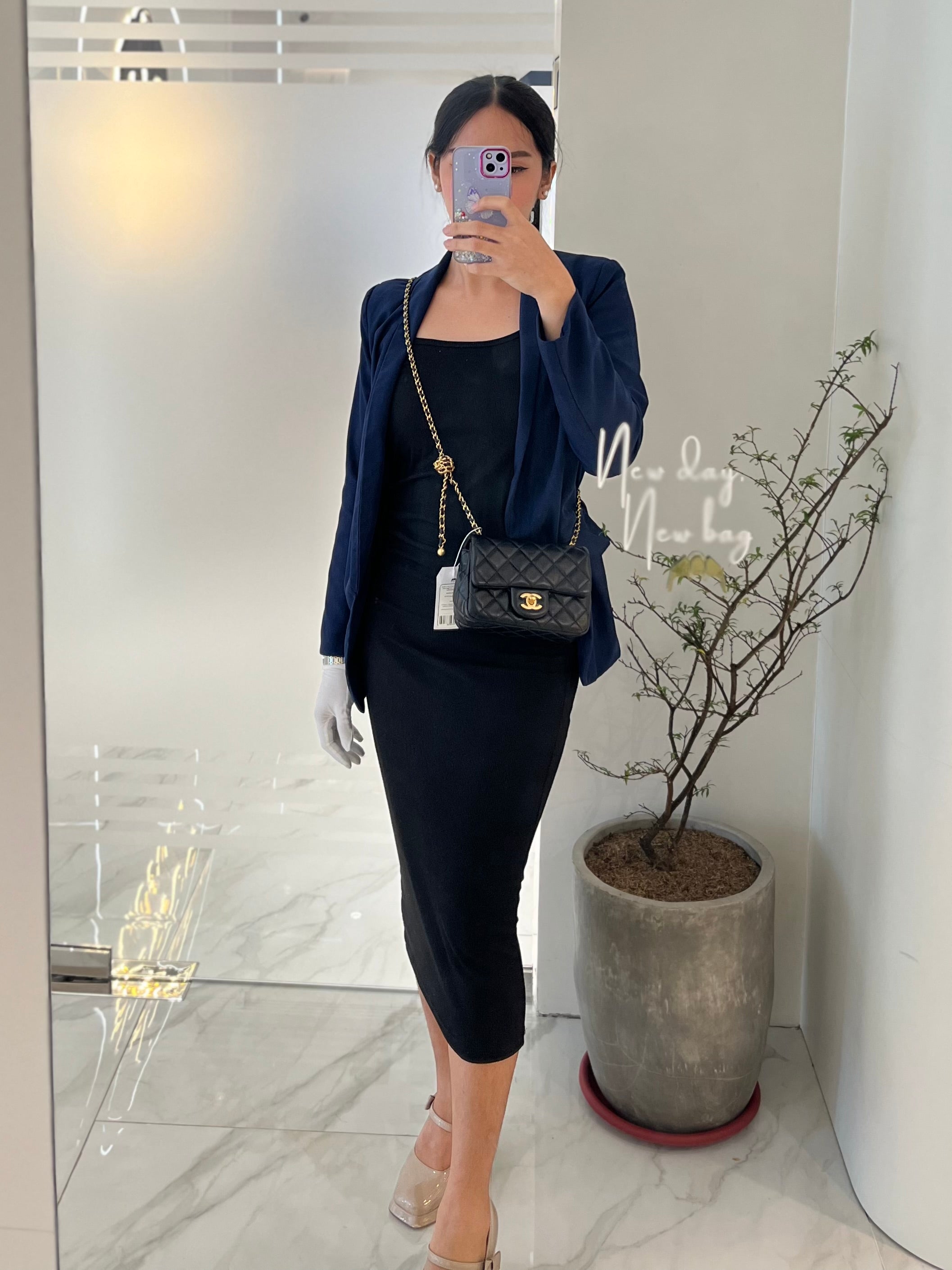 22S Mini Square Pearl Crush in Black Lambskin Leather and Aged Gold Harwadre (Microchip) | Purse Maison Luxury Bags Shop