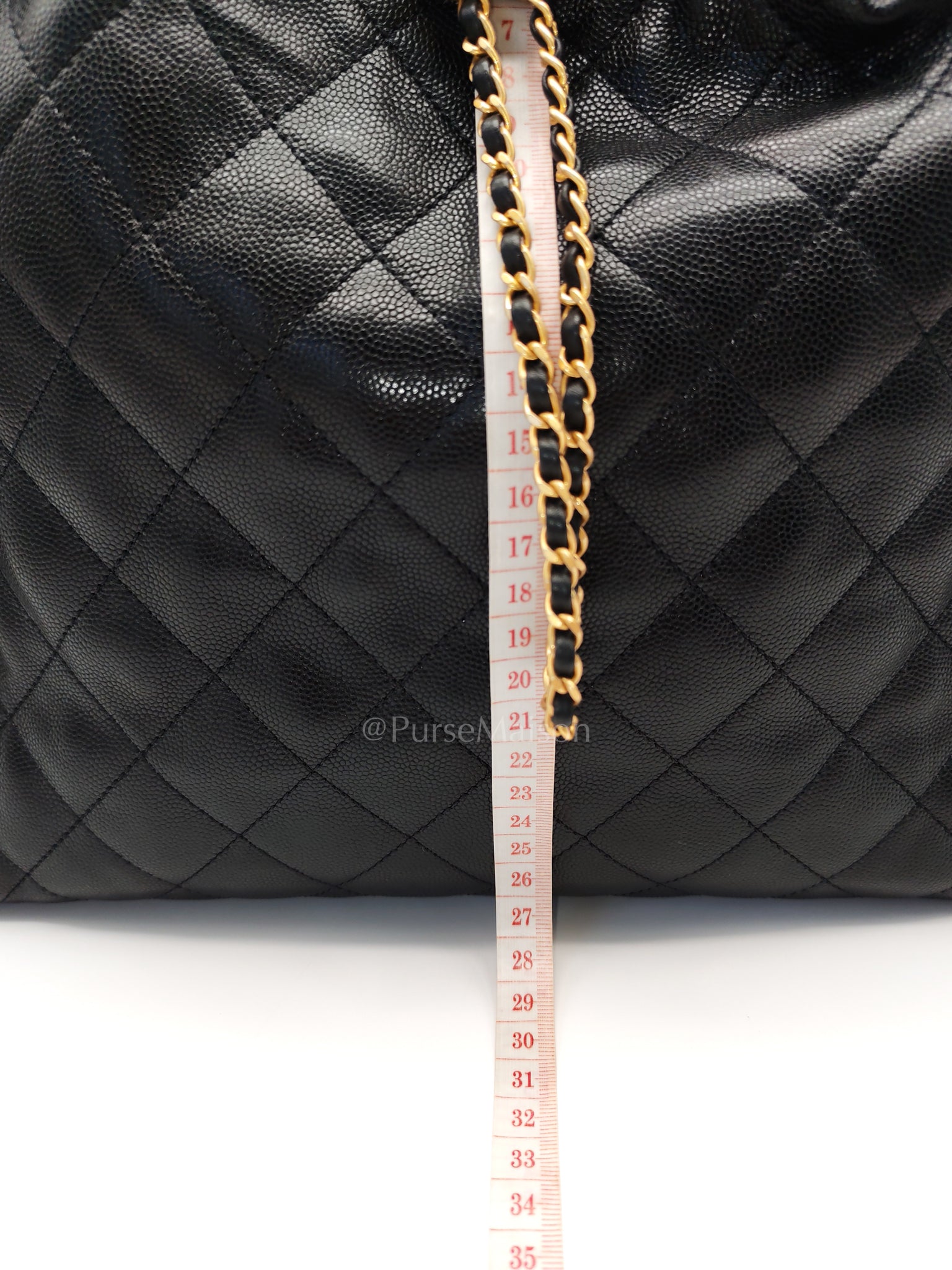25 Medium in Black Caviar Leather and Aged Gold Hardware (Microchip) | Purse Maison Luxury Bags Shop