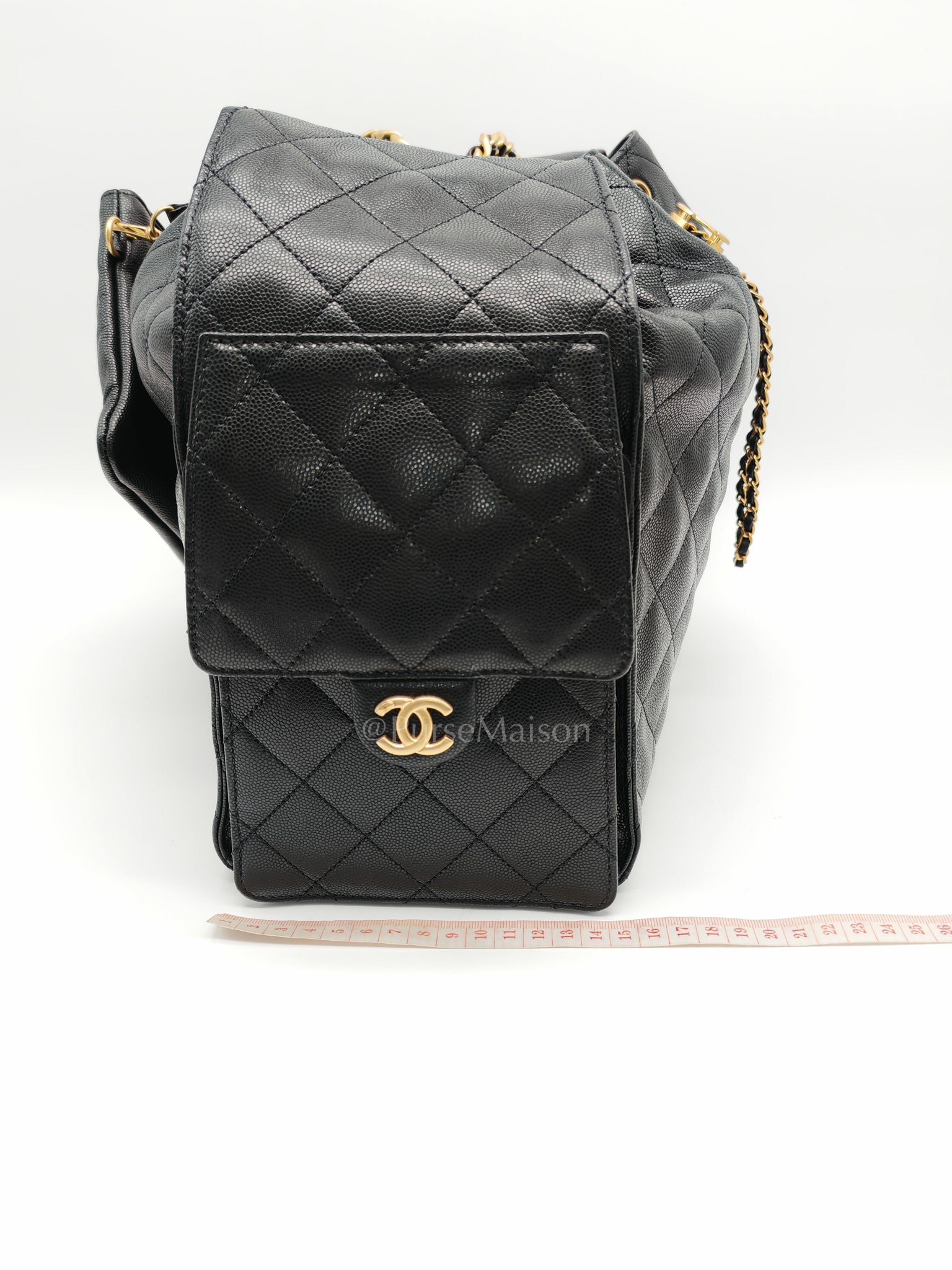 25 Medium in Black Caviar Leather and Aged Gold Hardware (Microchip) | Purse Maison Luxury Bags Shop