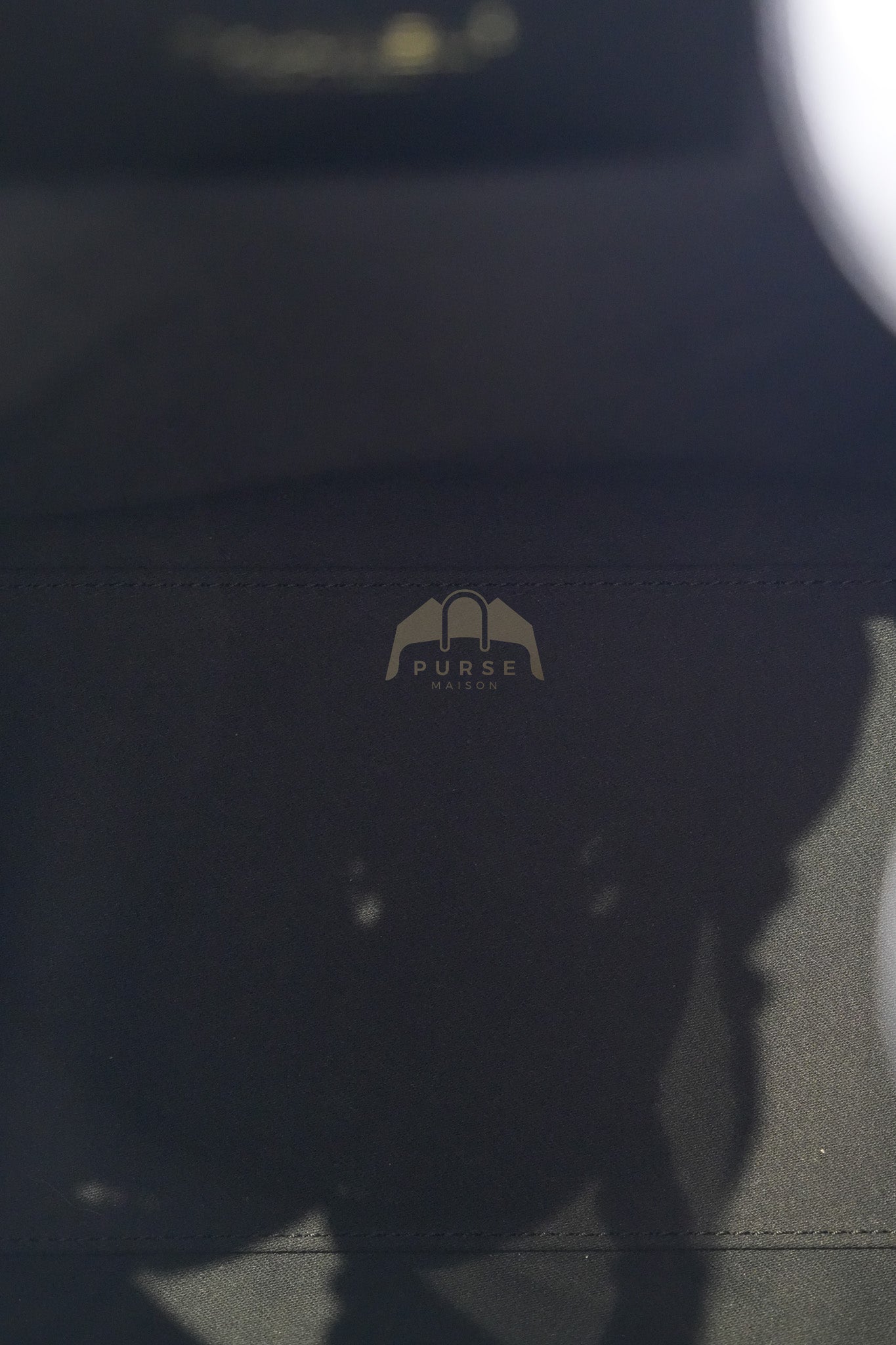 25 Medium in Black Caviar Leather and Aged Gold Hardware (Microchip) | Purse Maison Luxury Bags Shop