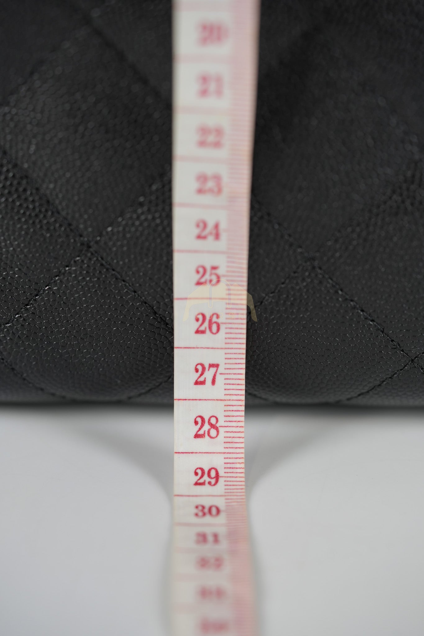 25 Medium in Black Caviar Leather and Aged Gold Hardware (Microchip) | Purse Maison Luxury Bags Shop