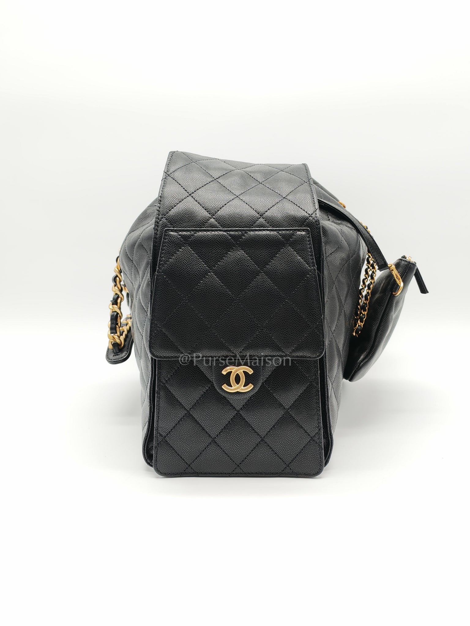 25 Medium in Black Caviar Leather and Aged Gold Hardware (Microchip) | Purse Maison Luxury Bags Shop