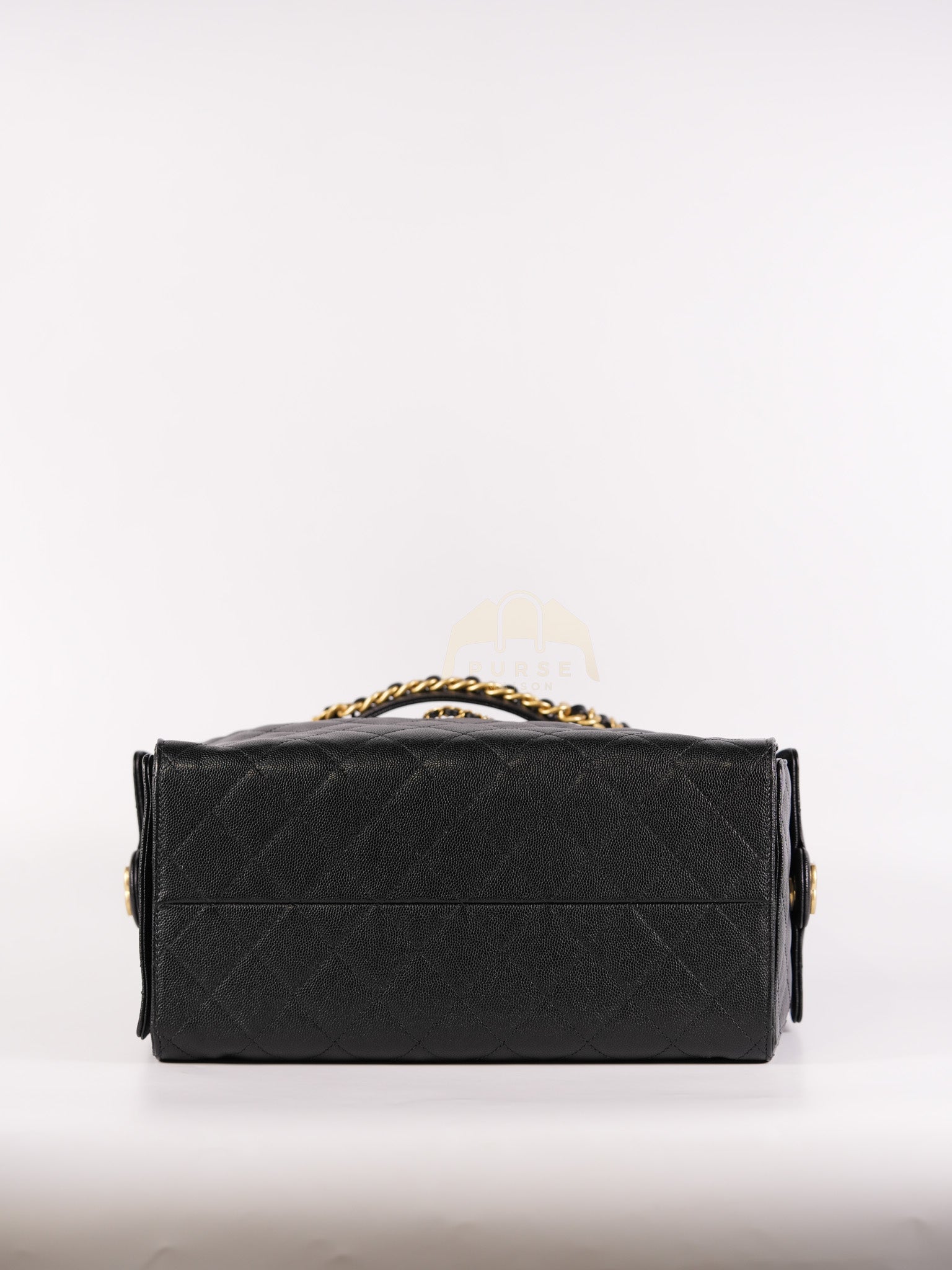 25 Medium in Black Caviar Leather and Aged Gold Hardware (Microchip) | Purse Maison Luxury Bags Shop