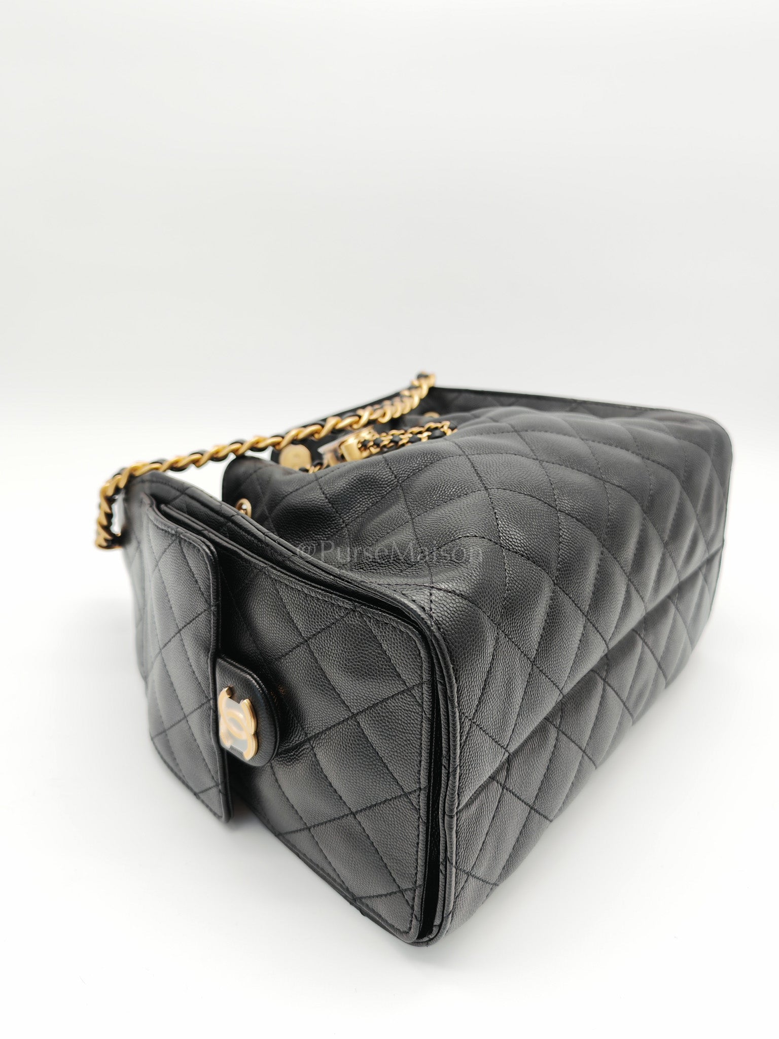 25 Small Black Caviar Leather in Aged Gold Hardware Microchip(HH****C1) | Purse Maison Luxury Bags Shop