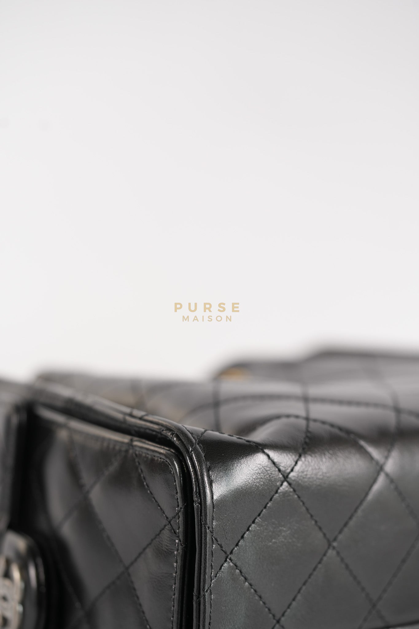 25 Small Hobo Tote Bag in Black Calfskin Leather & Mixed Hardware Microchip | Purse Maison Luxury Bags Shop