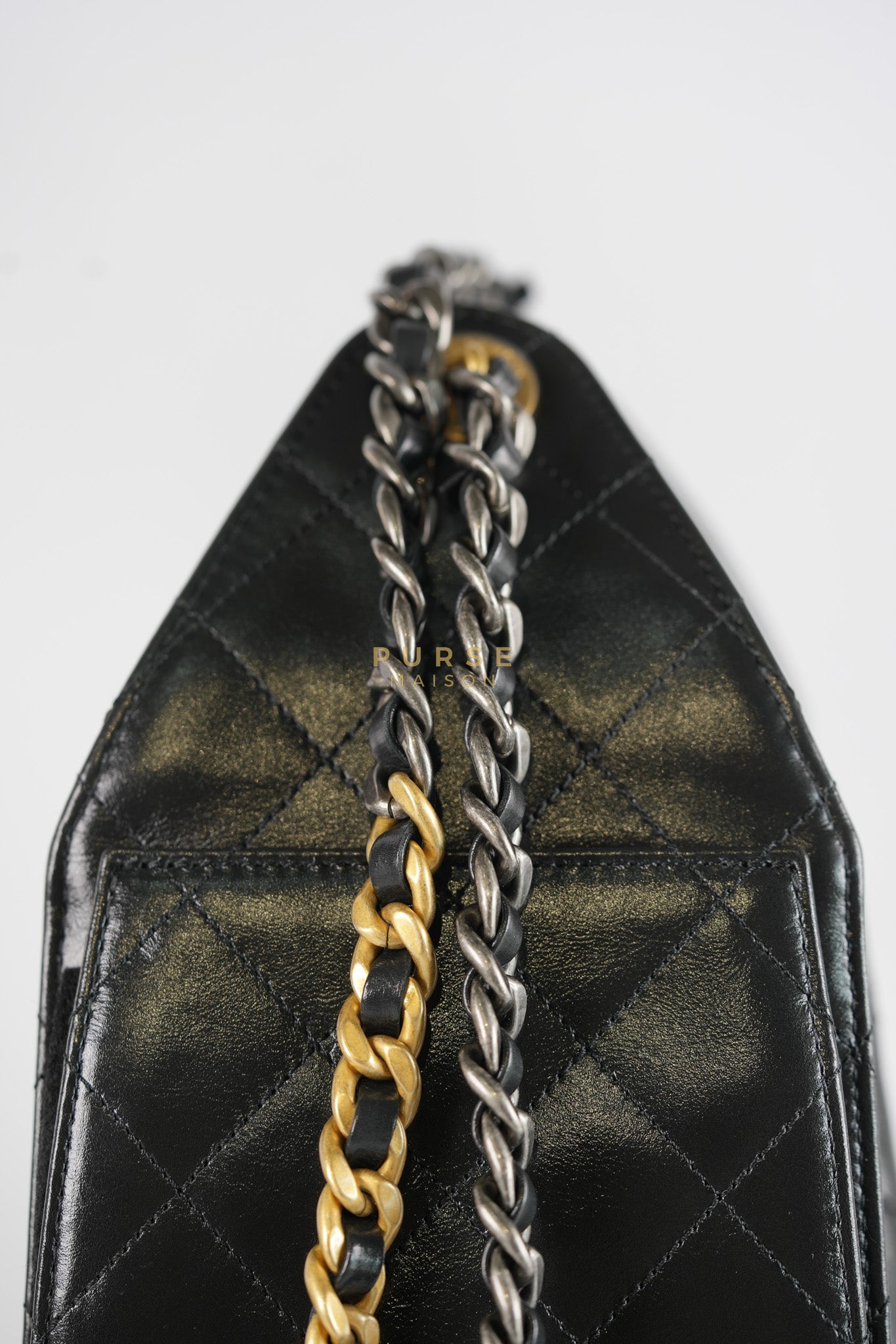 25 Small Hobo Tote Bag in Black Calfskin Leather & Mixed Hardware Microchip | Purse Maison Luxury Bags Shop