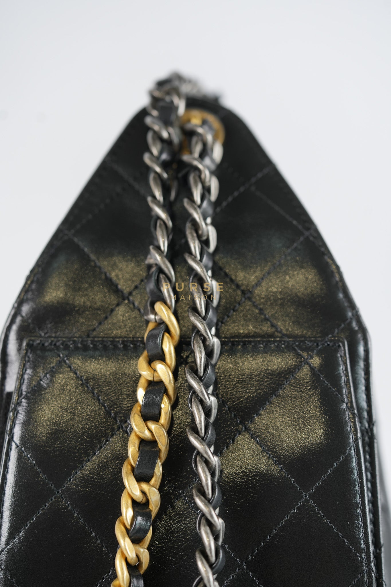 25 Small Hobo Tote Bag in Black Calfskin Leather & Mixed Hardware Microchip | Purse Maison Luxury Bags Shop