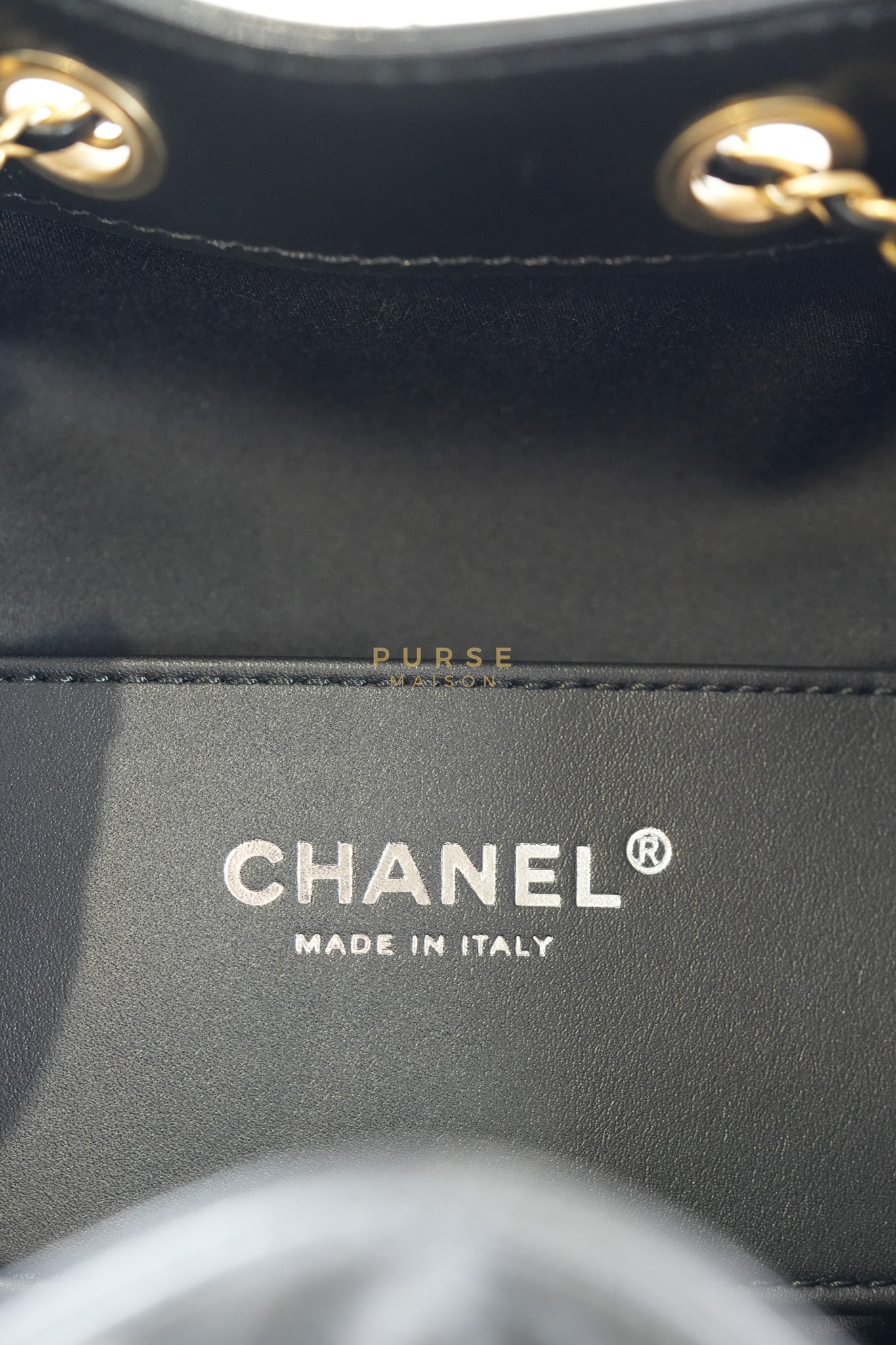 25 Small Hobo Tote Bag in Black Calfskin Leather & Mixed Hardware Microchip | Purse Maison Luxury Bags Shop