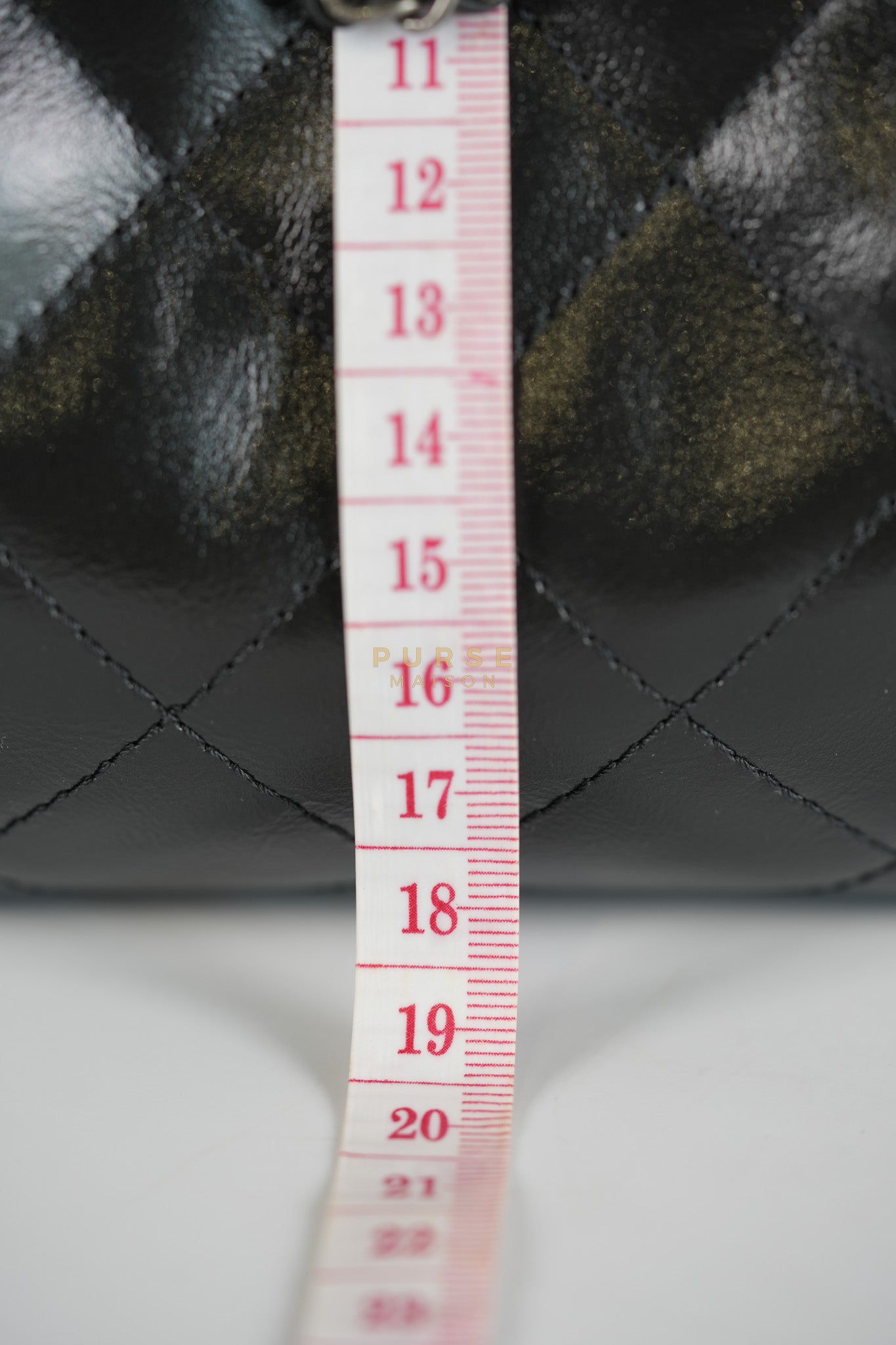 25 Small Hobo Tote Bag in Black Calfskin Leather & Mixed Hardware Microchip | Purse Maison Luxury Bags Shop