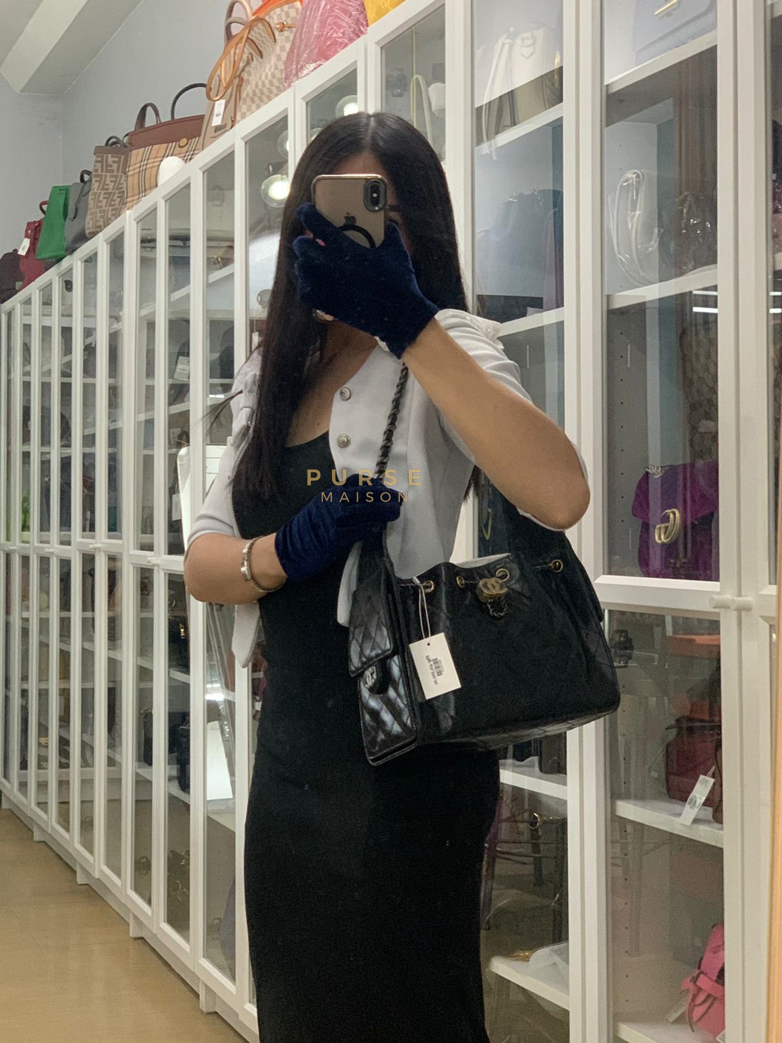 25 Small Hobo Tote Bag in Black Calfskin Leather & Mixed Hardware Microchip | Purse Maison Luxury Bags Shop