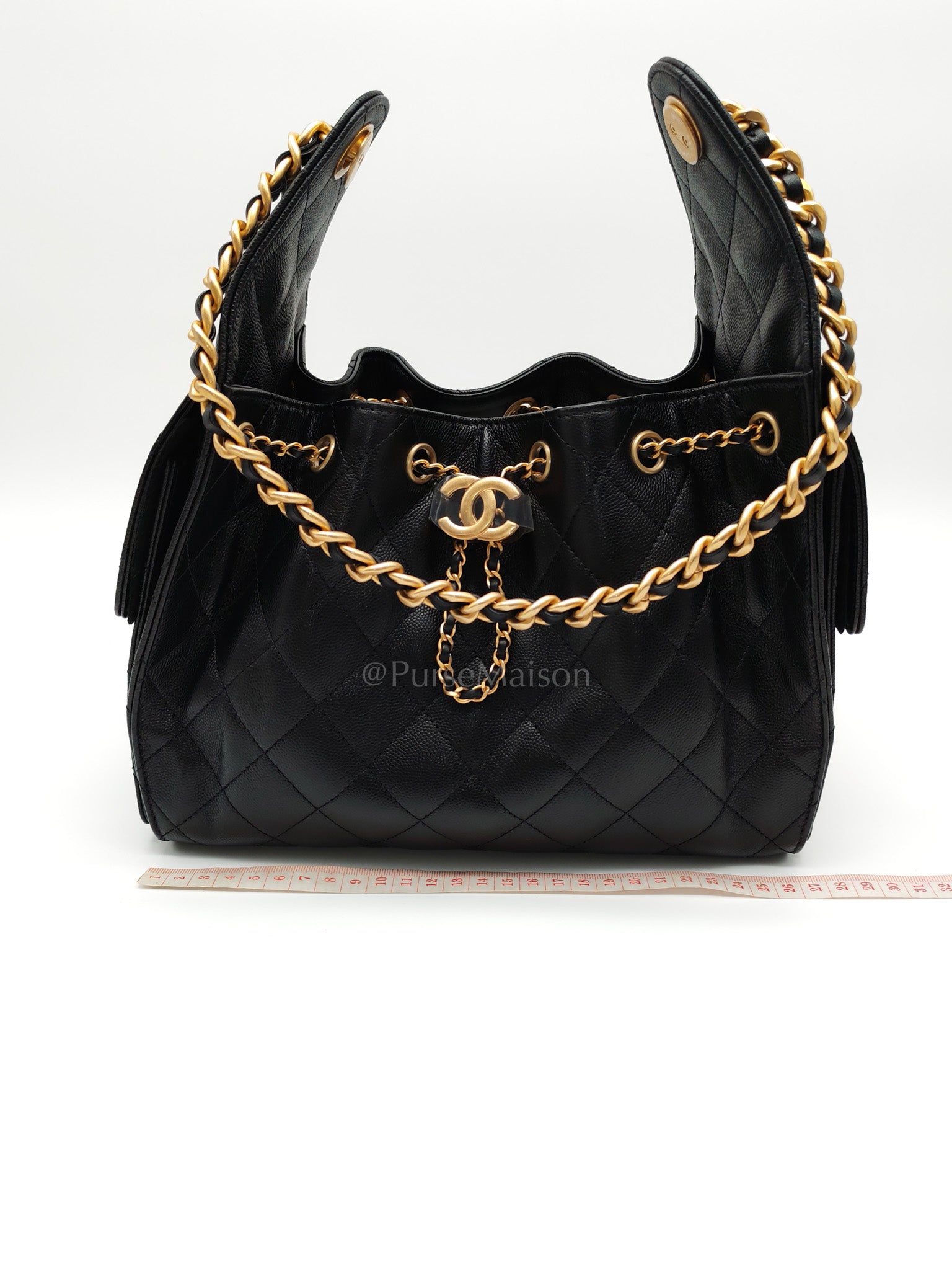 25 Small in Black Caviar Leather Aged Gold Hardware (Microchip) | Purse Maison Luxury Bags Shop