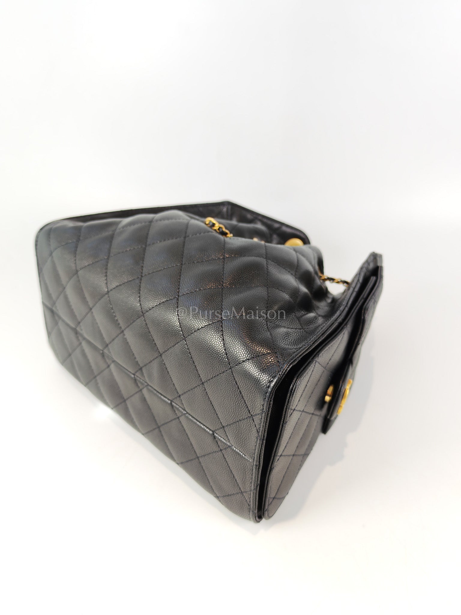 25 Small in Black Caviar Leather Aged Gold Hardware Microchip(K3****X4) | Purse Maison Luxury Bags Shop