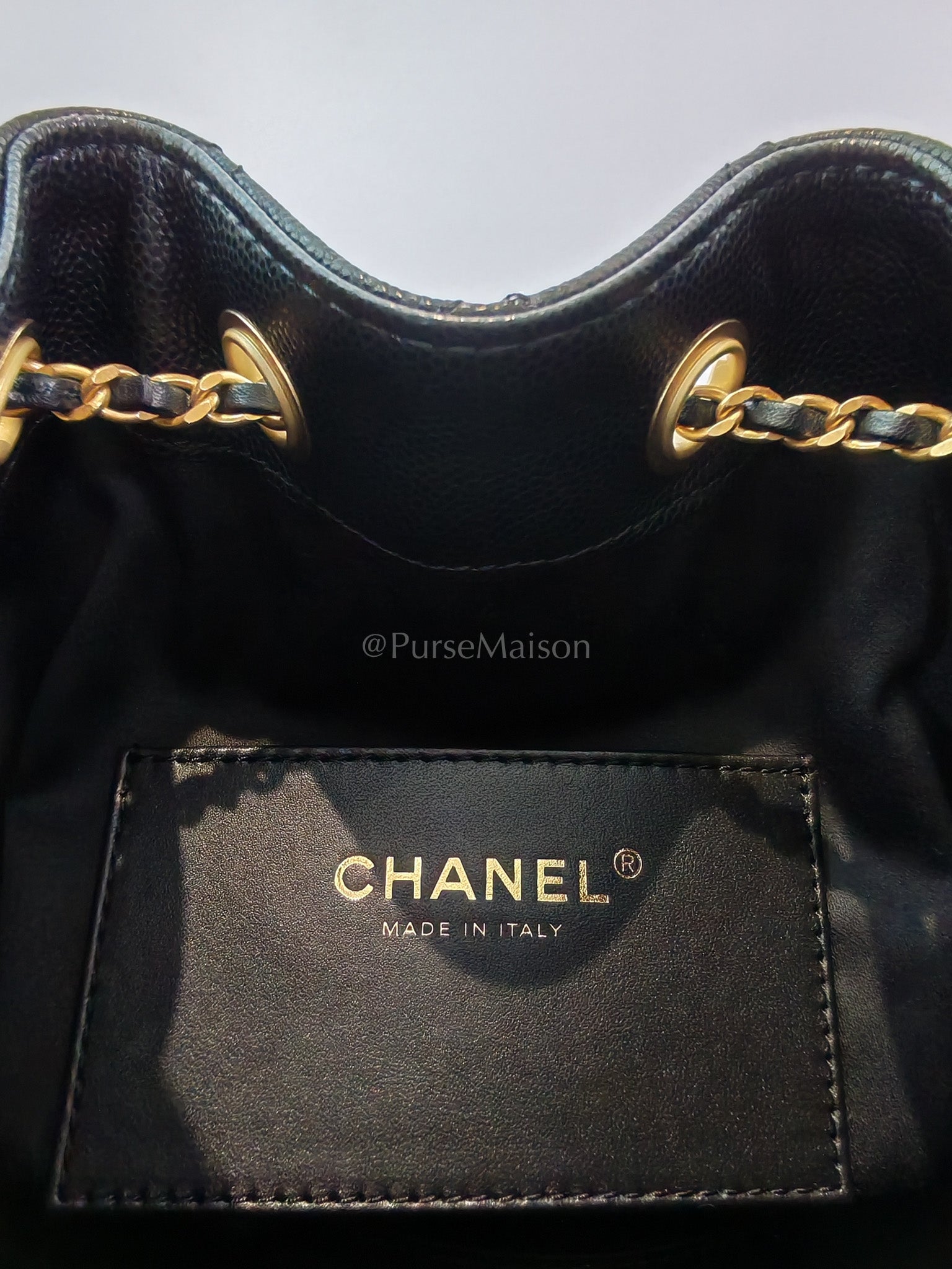 25 Small in Black Caviar Leather Aged Gold Hardware Microchip(K3****X4) | Purse Maison Luxury Bags Shop