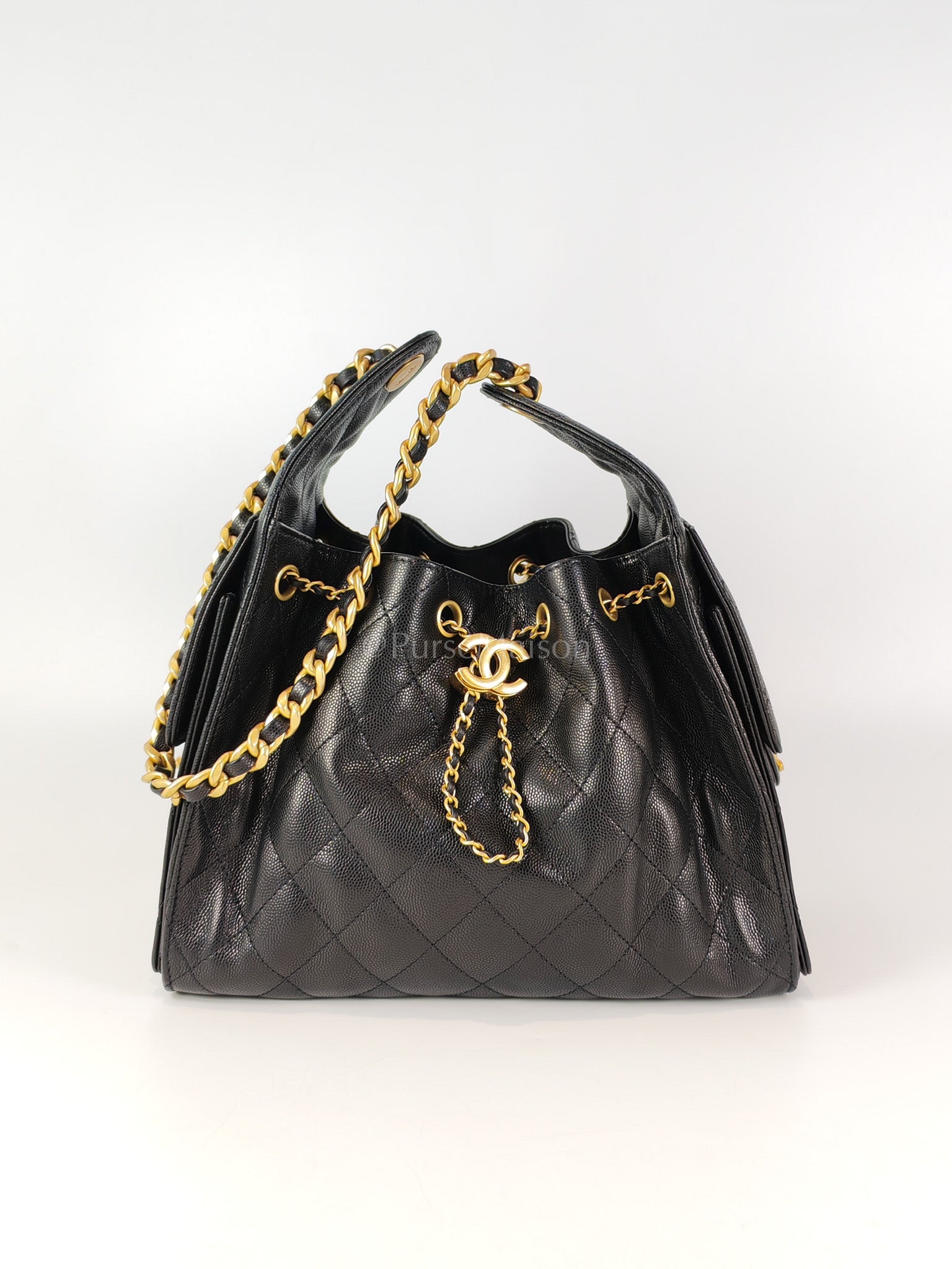 25 Small in Black Caviar Leather Aged Gold Hardware Microchip(K3****X4) | Purse Maison Luxury Bags Shop