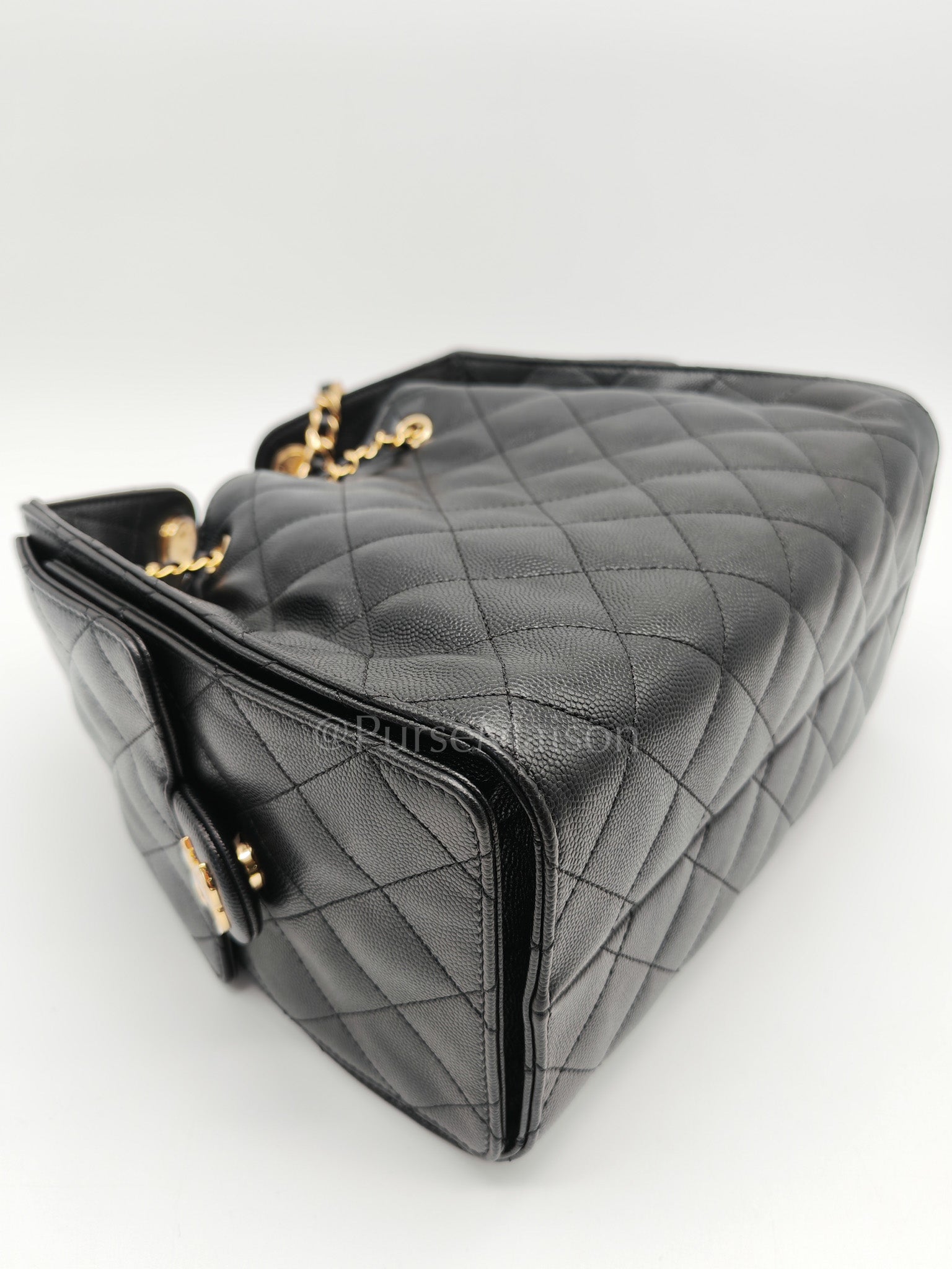 25 Small in Black Caviar Leather and Shiny Gold Hardware (Microchip) | Purse Maison Luxury Bags Shop