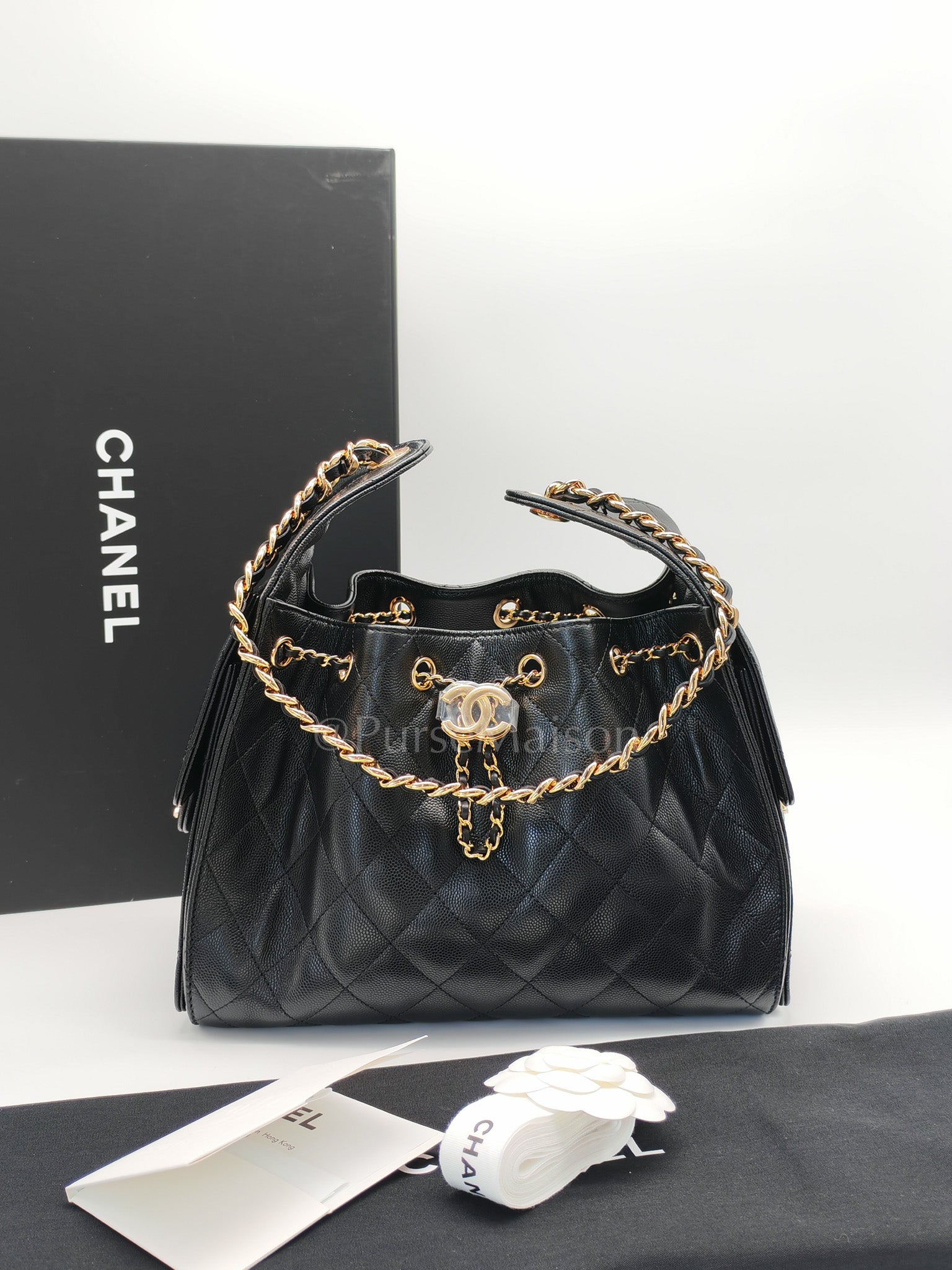 25 Small in Black Caviar Leather and Shiny Gold Hardware (Microchip) | Purse Maison Luxury Bags Shop