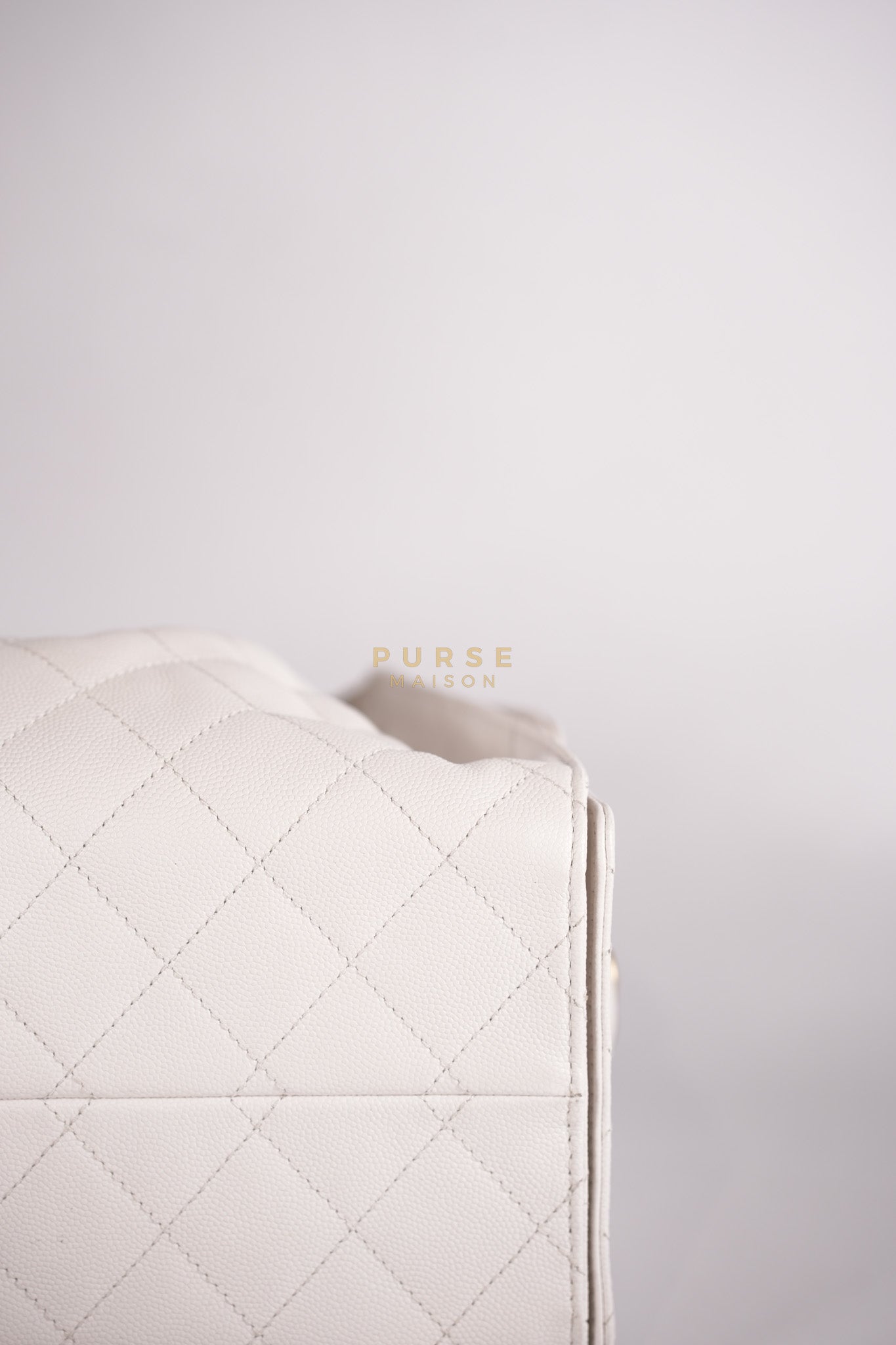 25 Small White Caviar Leather and Aged Gold Hardware (Microchip) | Purse Maison Luxury Bags Shop