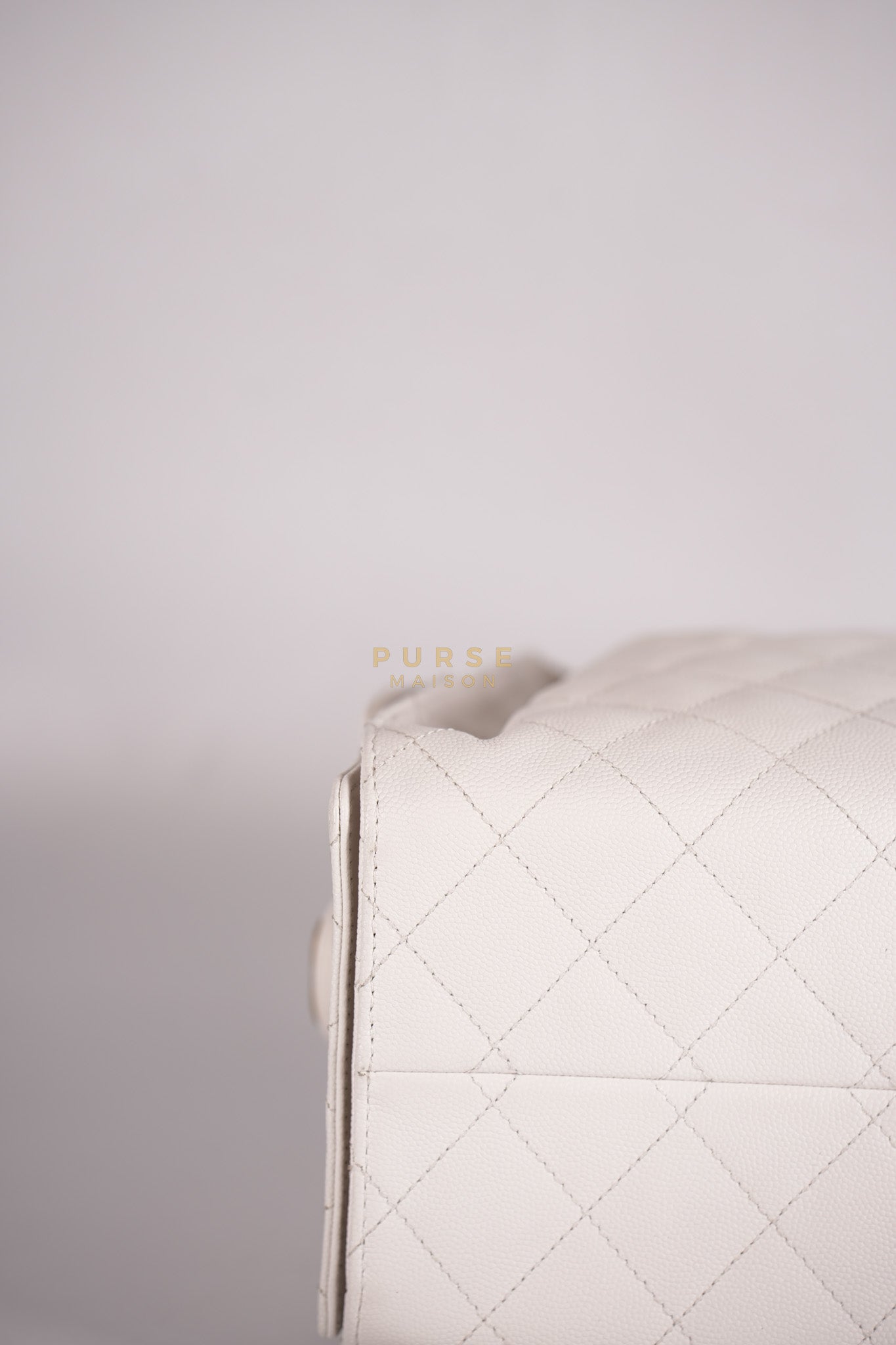 25 Small White Caviar Leather and Aged Gold Hardware (Microchip) | Purse Maison Luxury Bags Shop