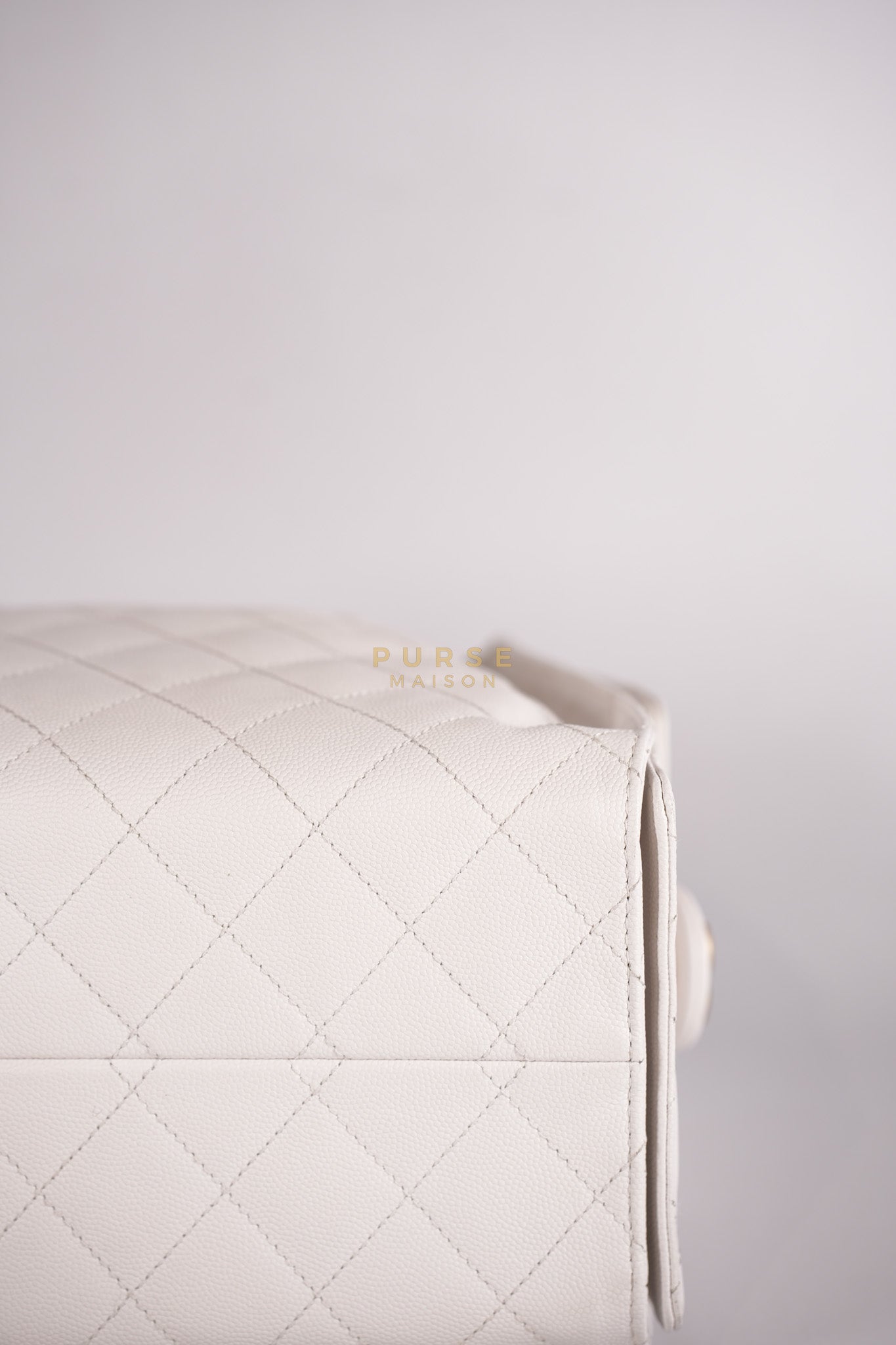 25 Small White Caviar Leather and Aged Gold Hardware (Microchip) | Purse Maison Luxury Bags Shop