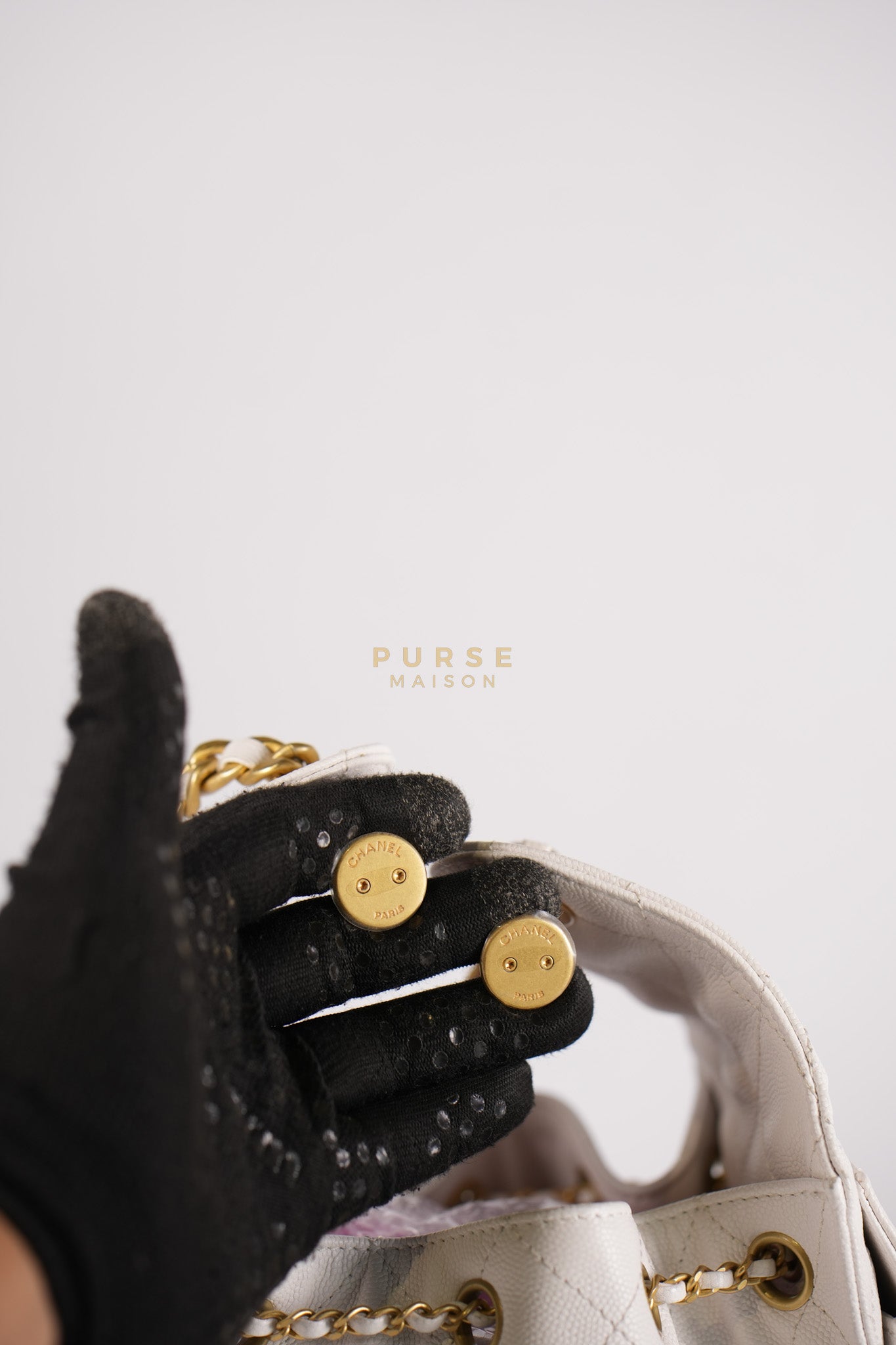 25 Small White Caviar Leather and Aged Gold Hardware (Microchip) | Purse Maison Luxury Bags Shop