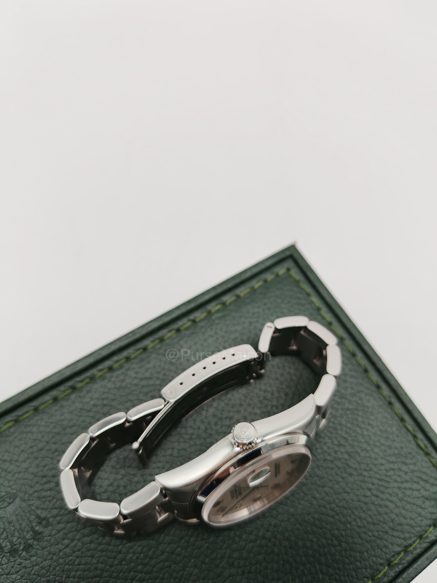 Rolex Oyster Perpetual Datejust Cream Computer Arabic Dial in Silver Stainless Steel Strap 36mm Ref. # 16200 (Year 2000)