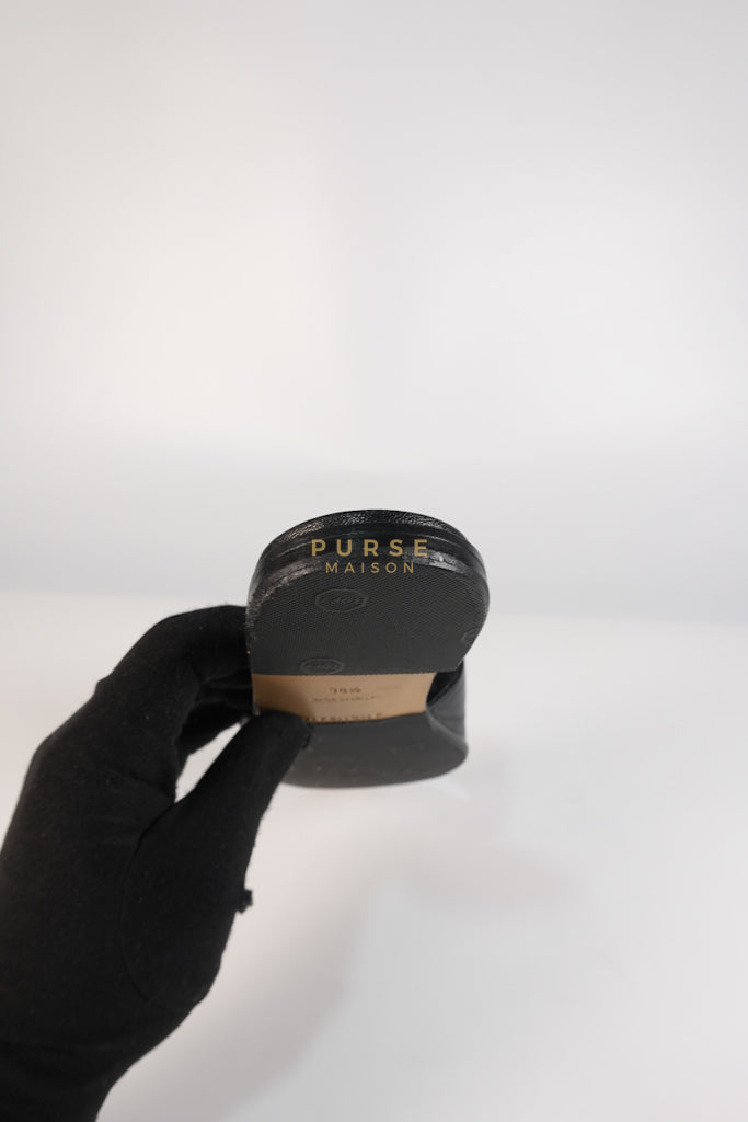 4G Logo Slide Sandals in Black Plague Leather Size 38.5 Eu (24 cm) | Purse Maison Luxury Bags Shop