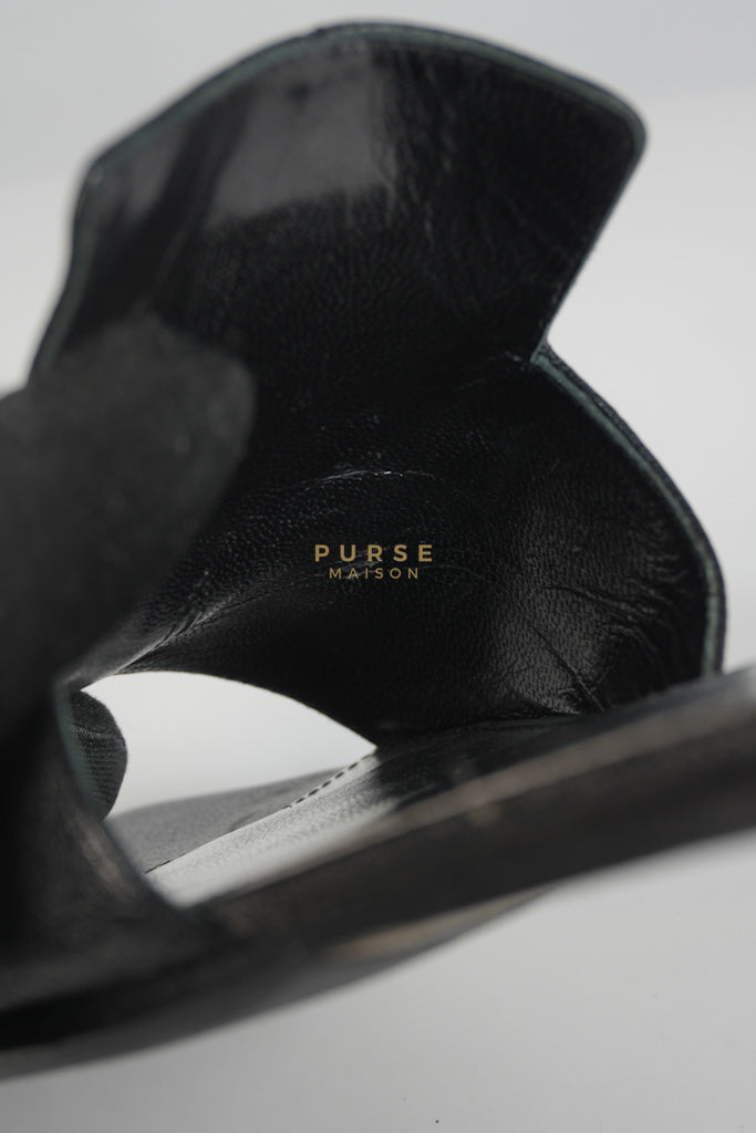 4G Logo Slide Sandals in Black Plague Leather Size 38.5 Eu (24 cm) | Purse Maison Luxury Bags Shop