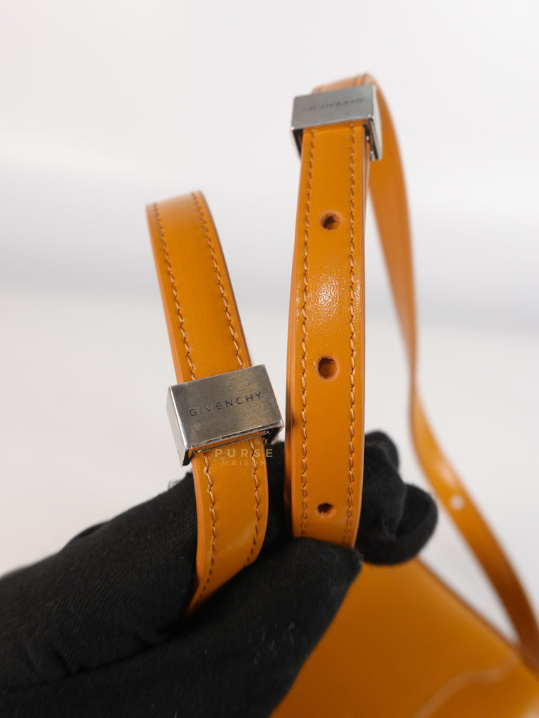 4G Small Caramel in Smooth Leather Crossbody Bag | Purse Maison Luxury Bags Shop