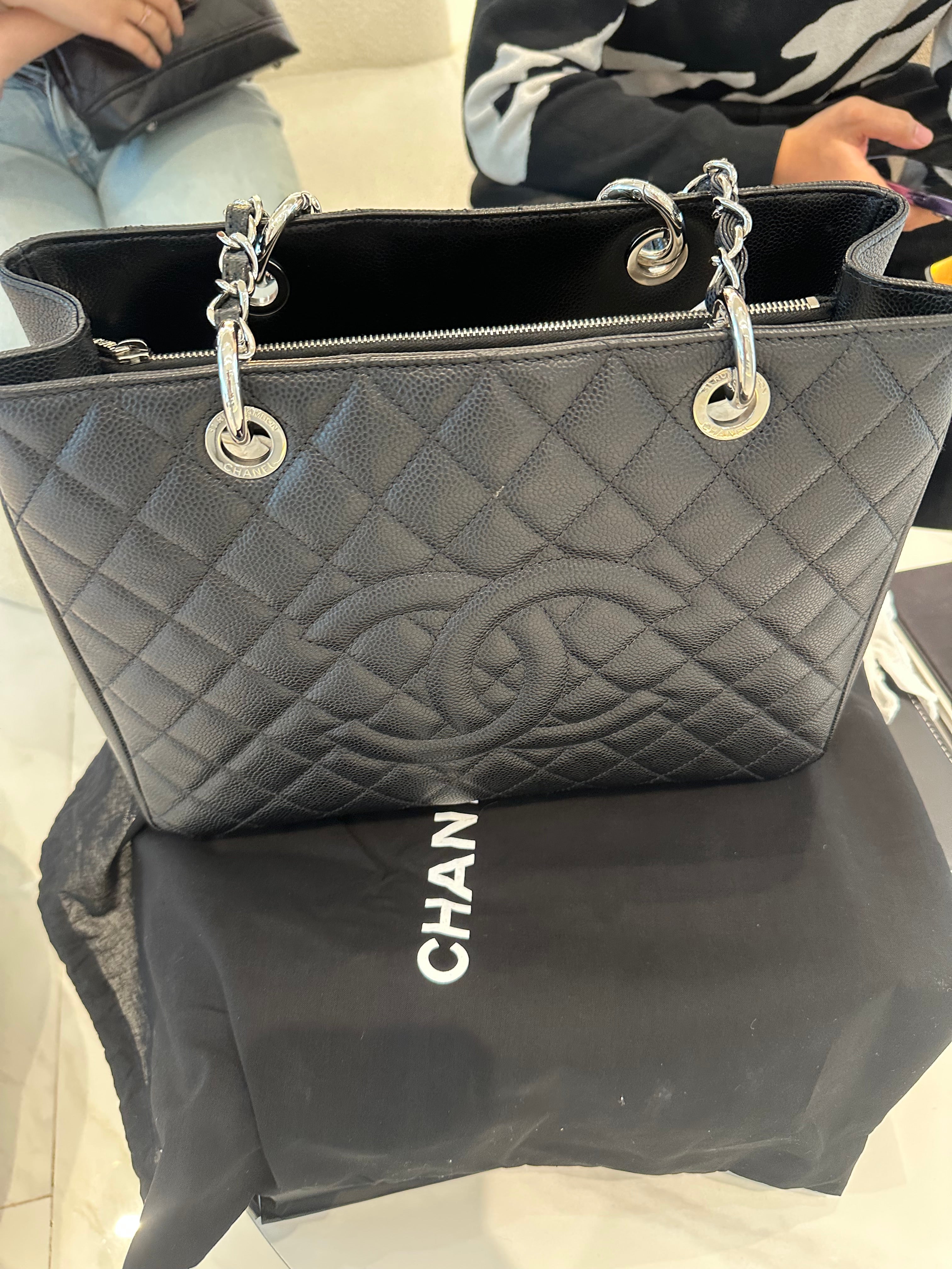 Chanel GST Black caviar leather SHW 19860107
