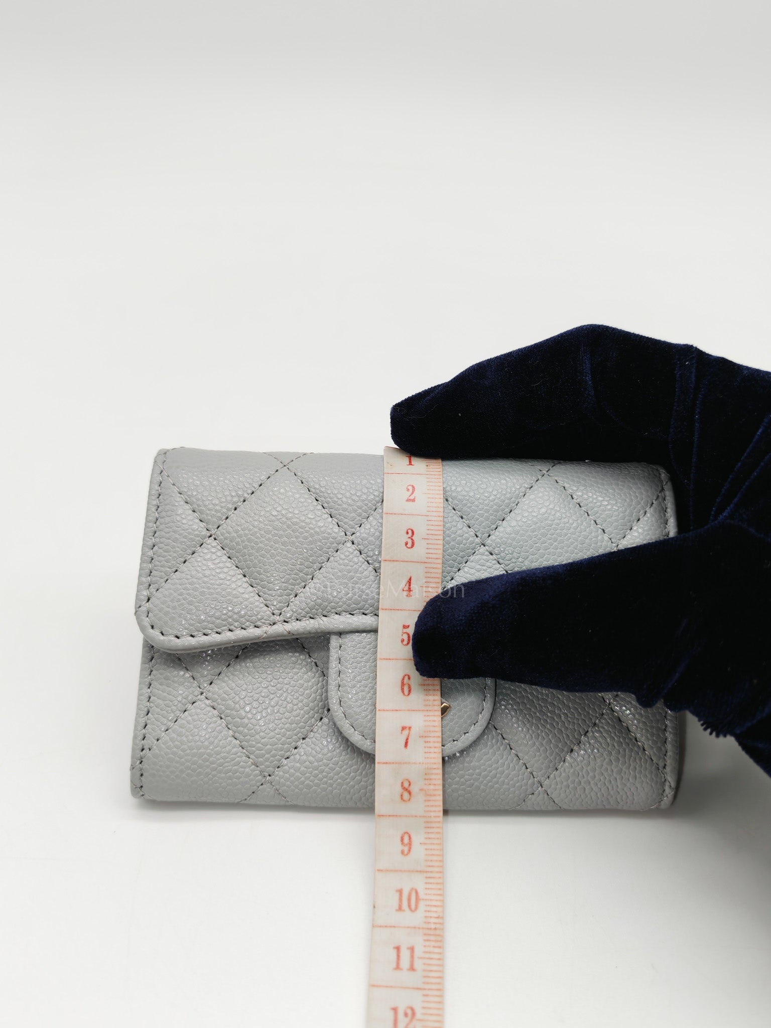 Classic Card Holder in Gray Caviar Leather Light Gold Hardware (Microchip)