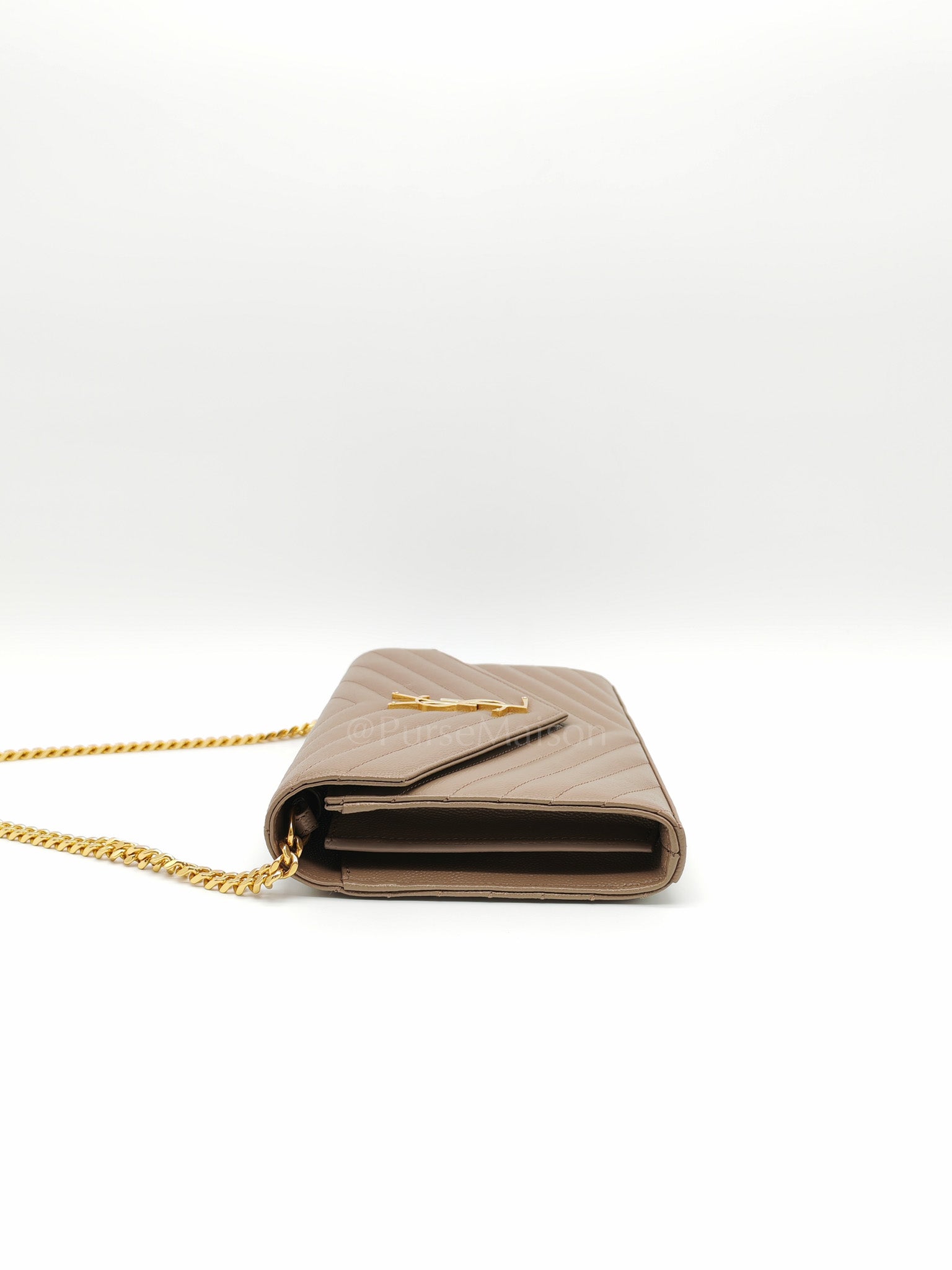 Cassandre Wallet on Chain in Taupe Chevron Quilted Grain De Poudre Calfskin Leather & Gold Hardware