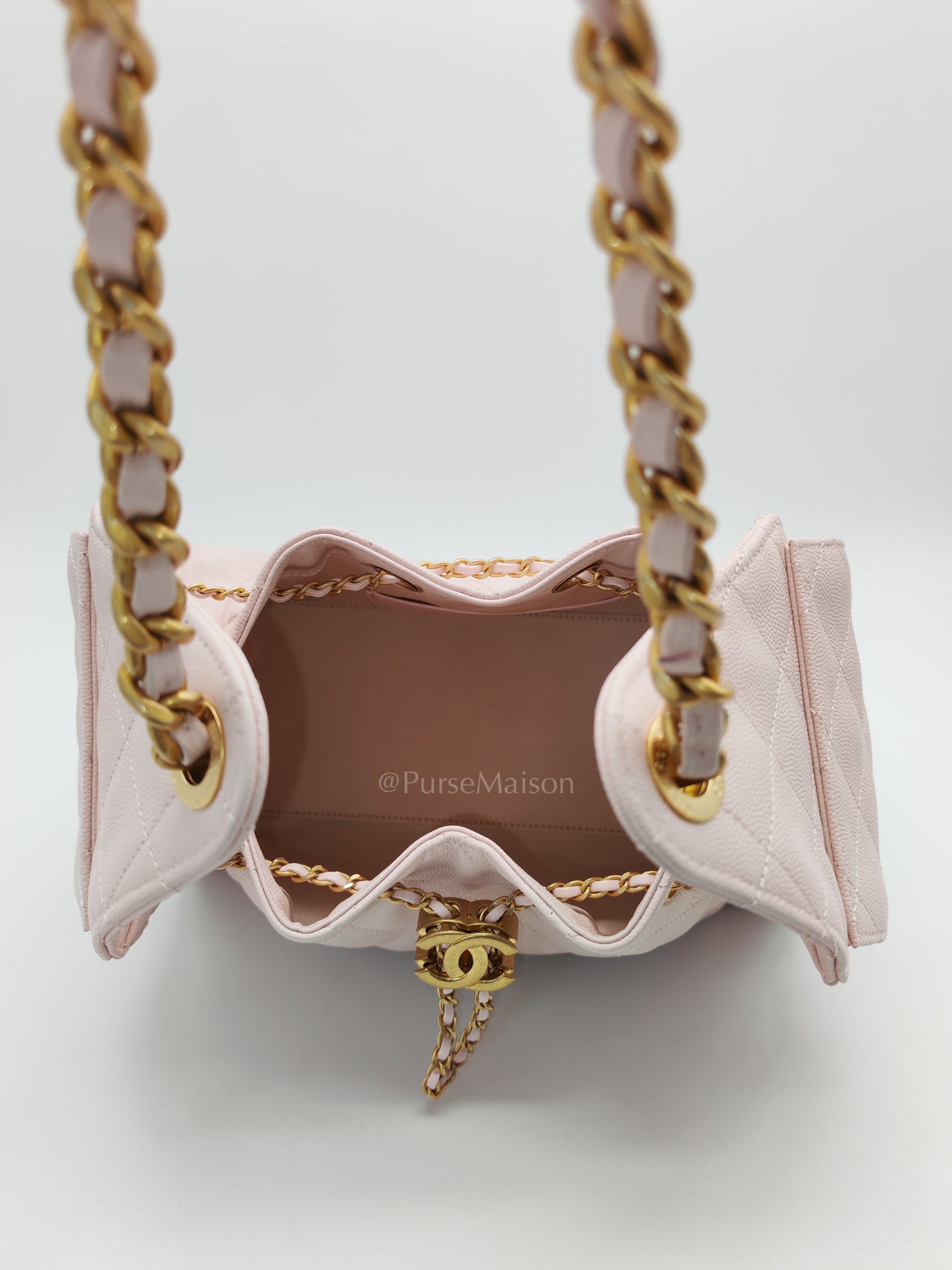 25 Small in Pink Caviar Leather and Aged Gold Hardware (Microchip)