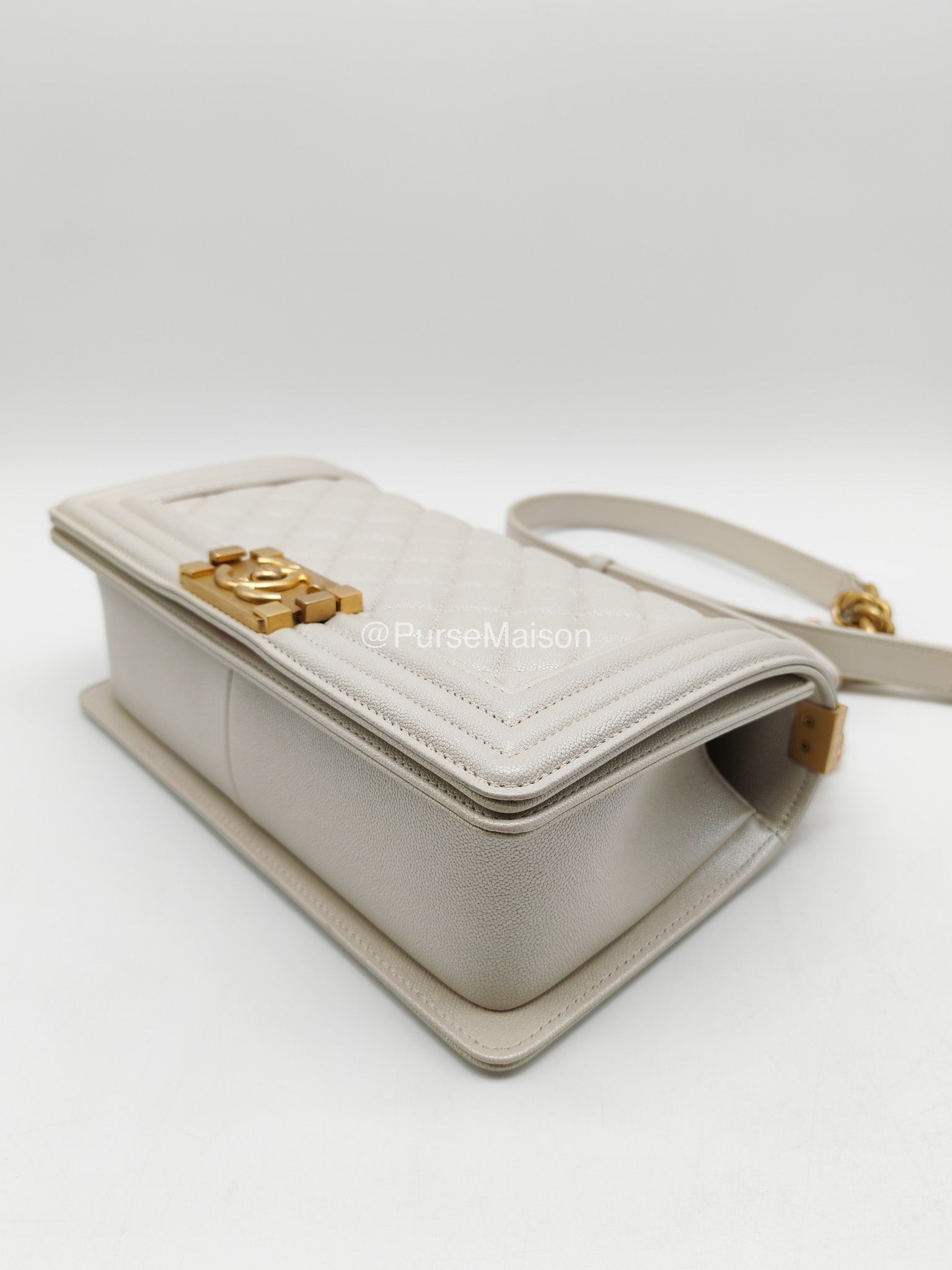 Chanel Boy Old Medium in Off-White Iridescent Quilted Caviar Leather and Aged Gold Hardware (Microchip)