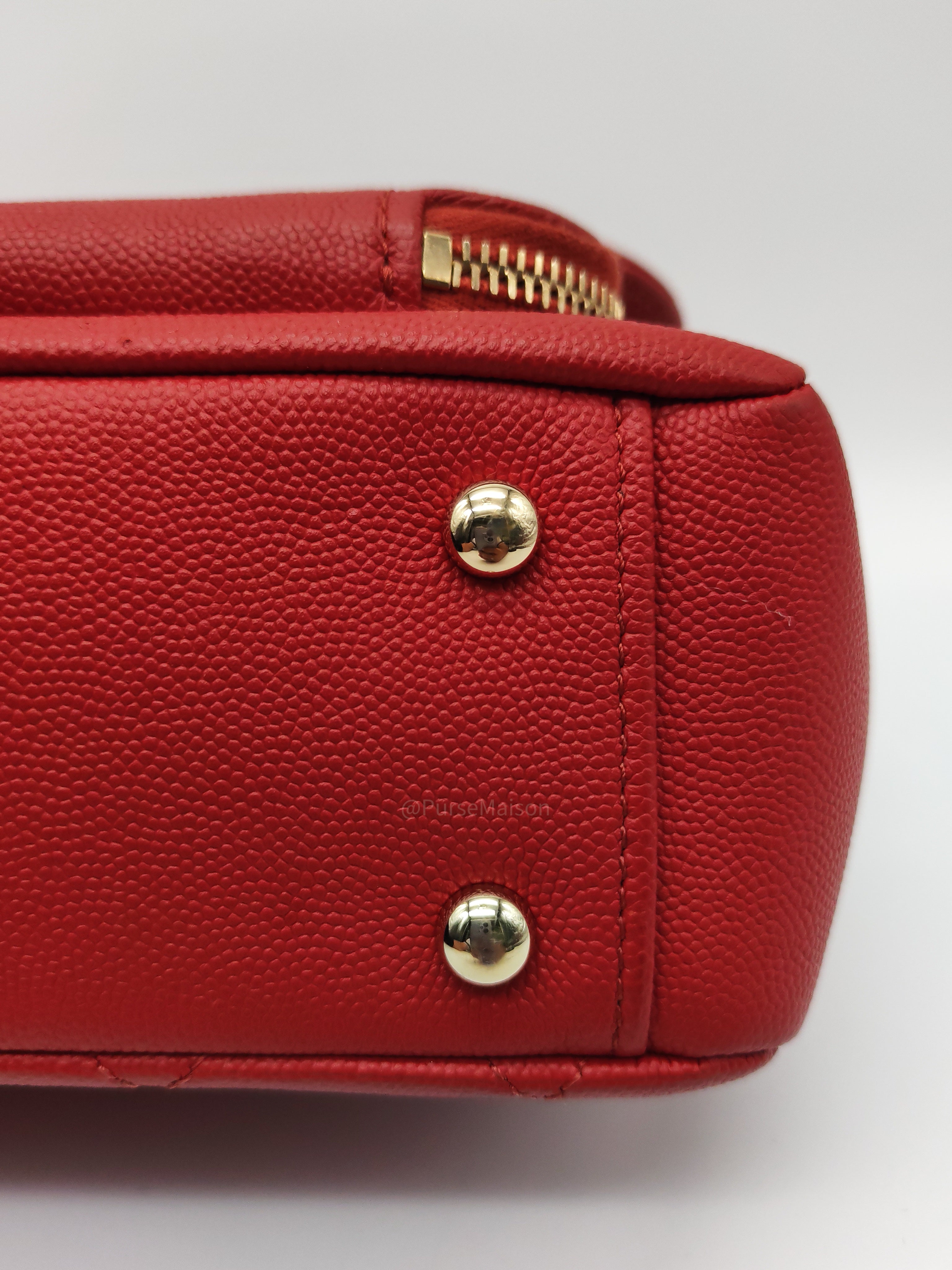 Chanel Business Affinity Flap Bag Medium in Red Caviar Leather and Gold Hardware Series 28