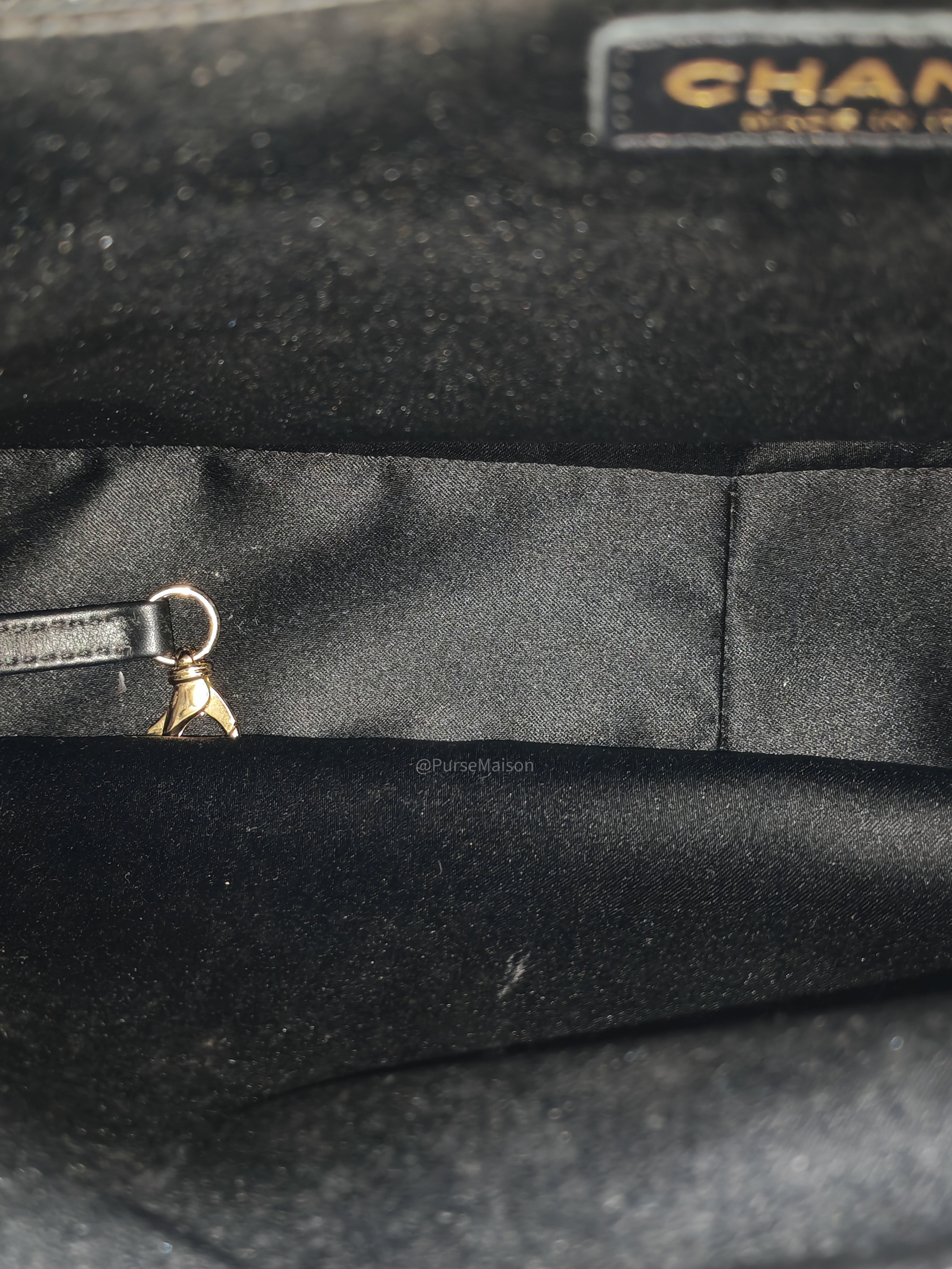 Chanel Grand Shopping Tote Bag (GST) in Black Quilted Caviar Leather Gold Hardware (Series 19****53)