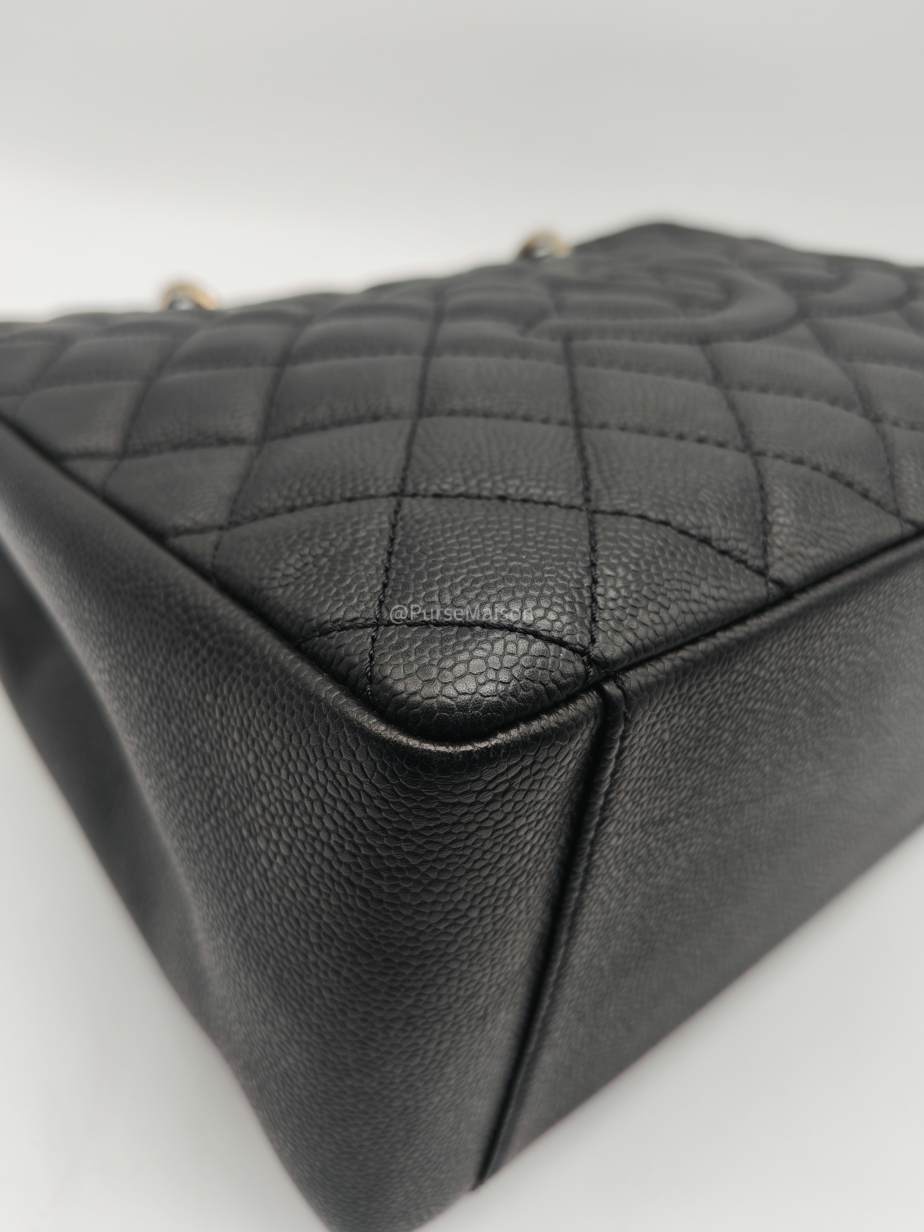 Chanel Grand Shopping Tote Bag (GST) in Black Caviar Leather Silver Hardware (Series 17****92)