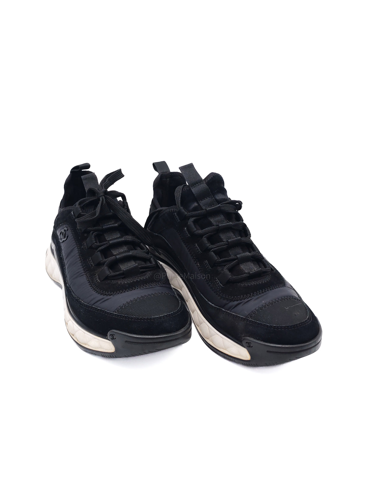Chanel Velvet Calfskin Mixed Fibers CC Running Sneakers Size 37.5 EU (23.5 cm)