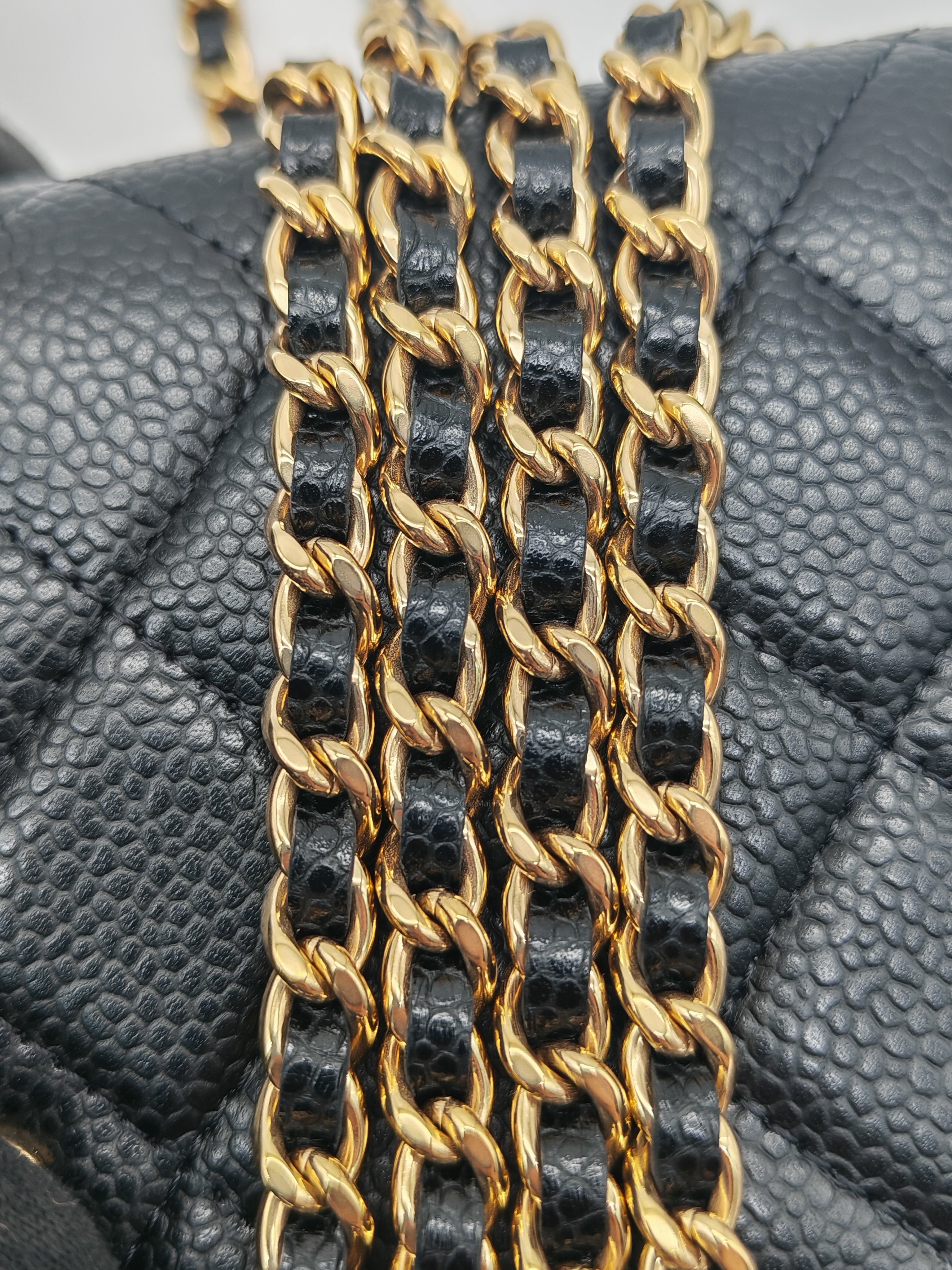 Chanel Classic Wallet on Chain (WOC) in Black Caviar Leather in Gold Hardware Microchip (HK****3L)