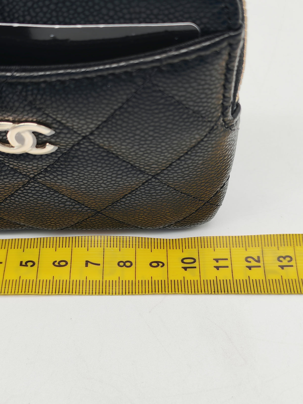 Chanel Zipped Card Holder Medium in Black Caviar Leather Light Gold (Microchip)