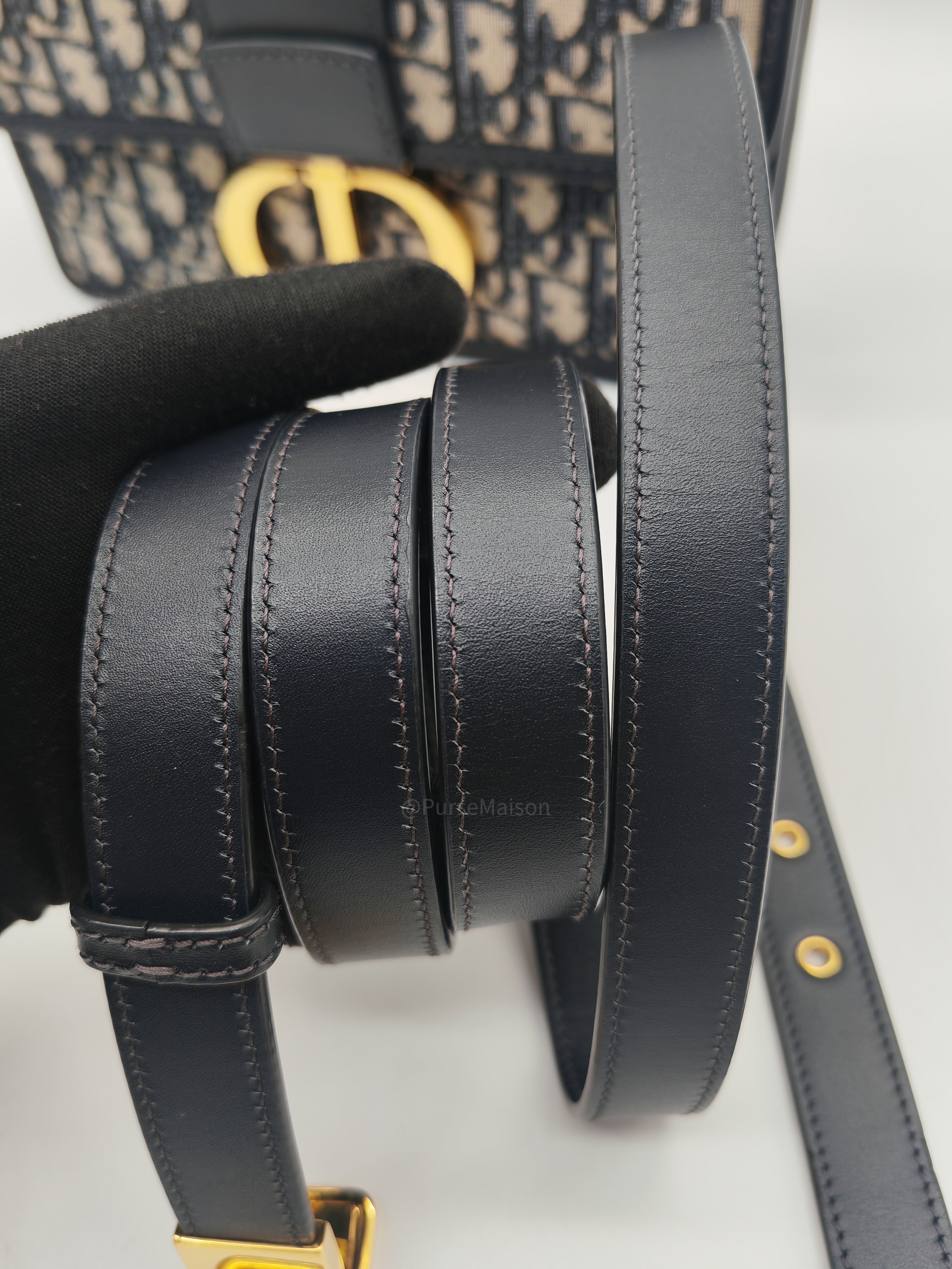 Christian Dior 30 Montaigne Bag in BLue Dior Oblique Jacquard Canvas and Gold Hardware