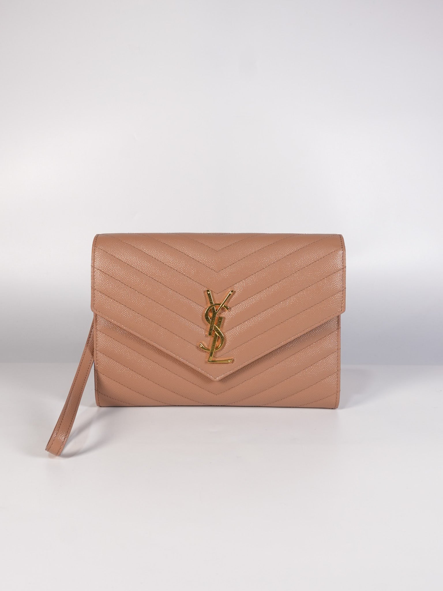 Envelope Clutch Bag in Beige Grain De Poudre Leather & Gold Hardware