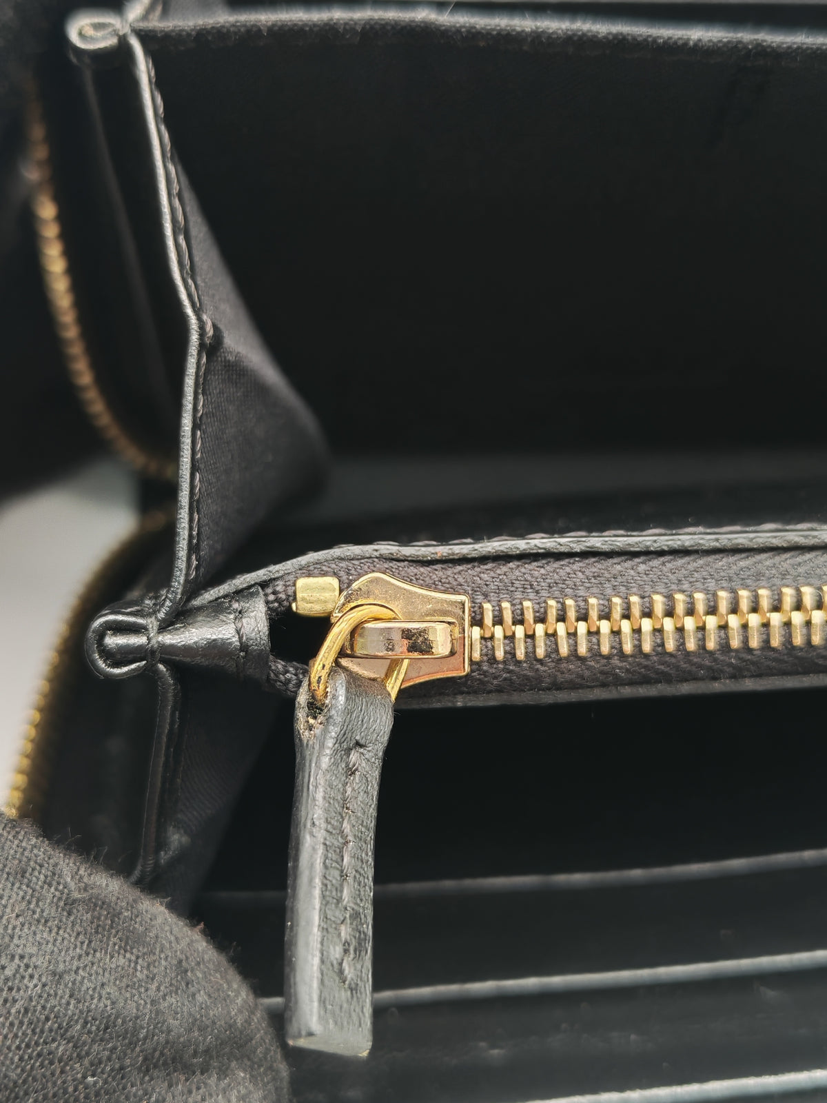 Fendi Bag Bugs Monster Eyes Zip-Around Wallet in Black Calfskin Leather and Gold Hardware