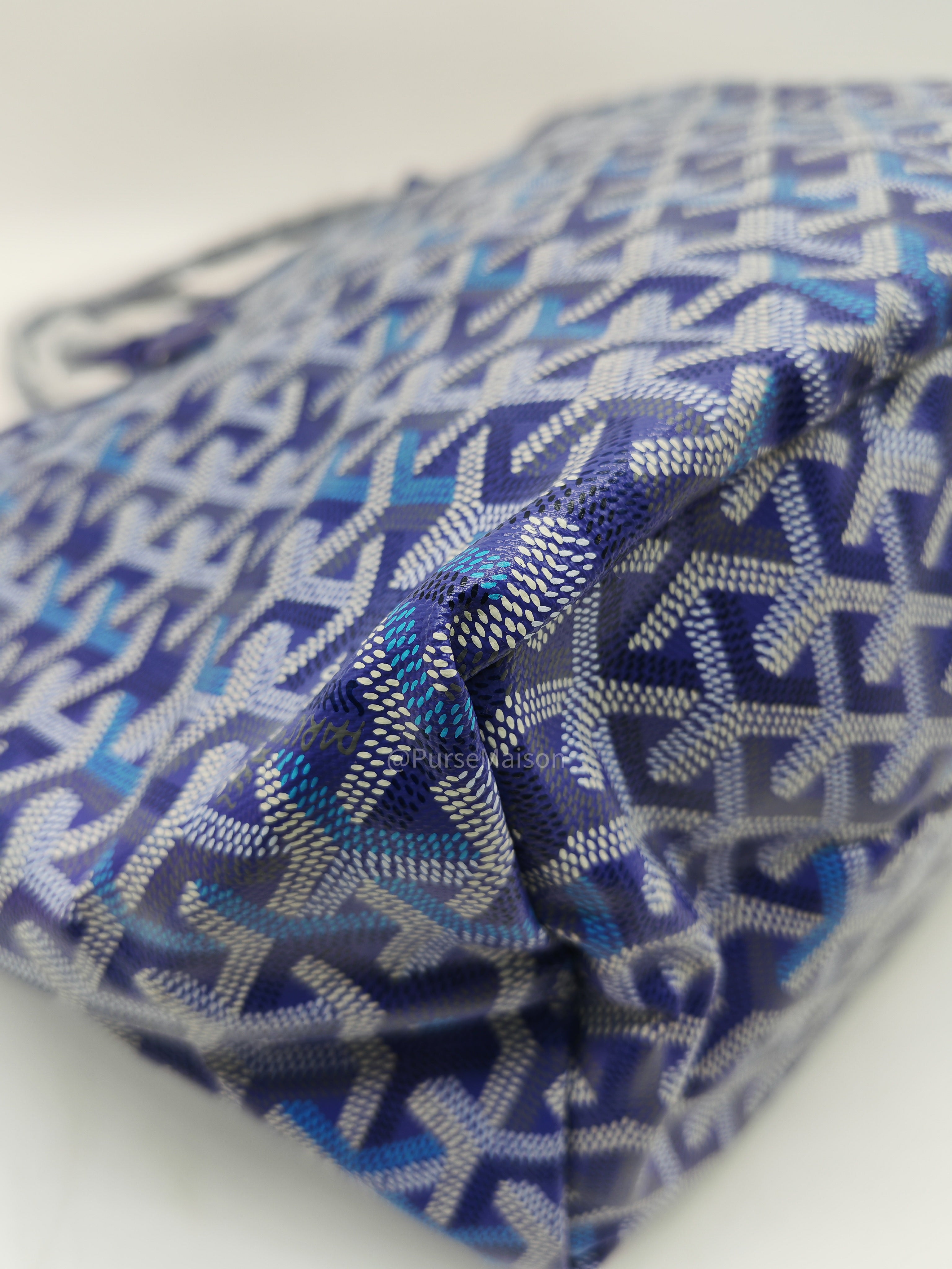 Goyard Saint Louis PM Tote Bag in Multicolored Blueberry Purple Canvas Limited Edition with Croc Universel Clip Charm