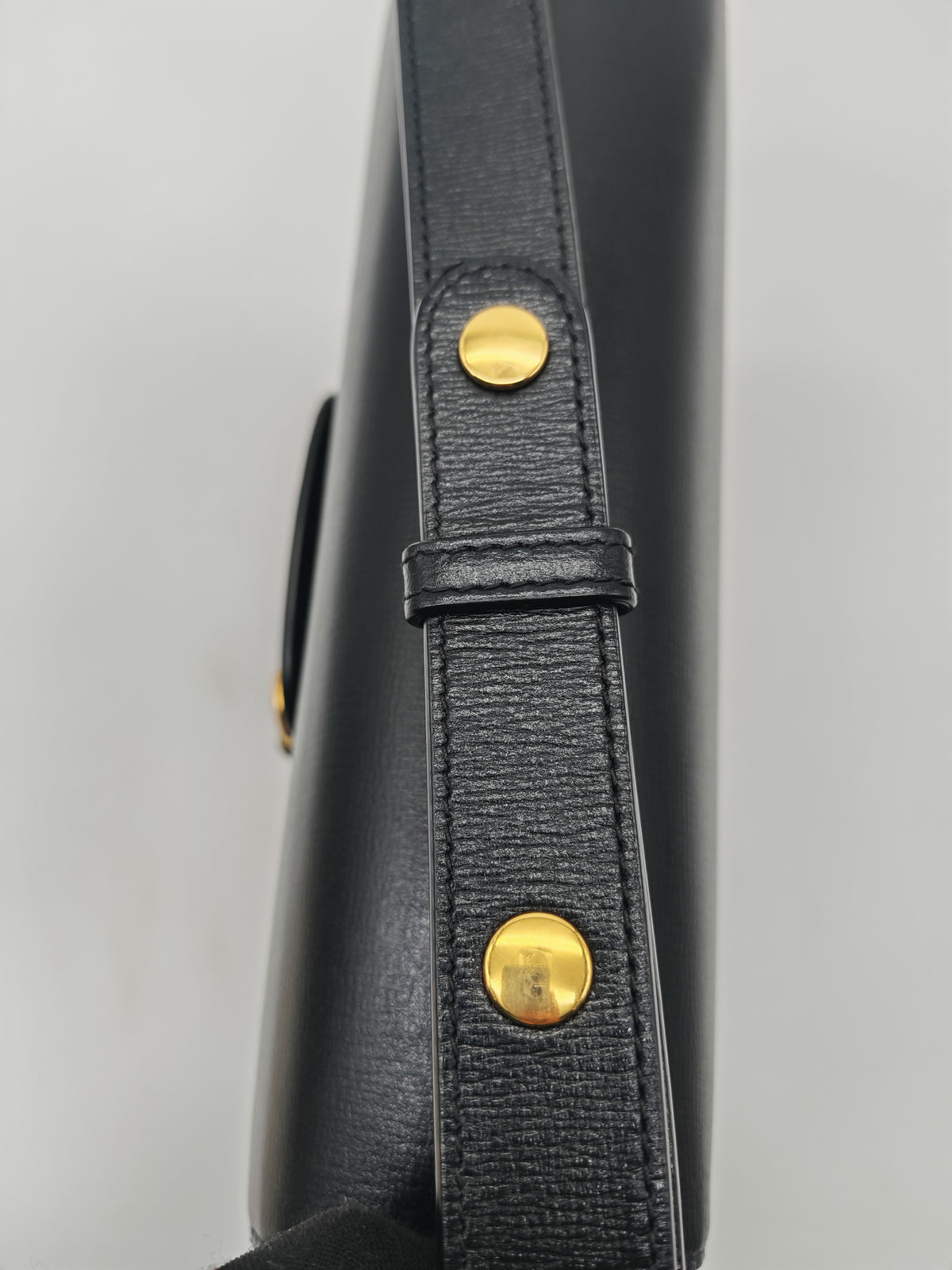 Gucci Horsebit 1955 Shoulder Bag Medium in Black Calfskin Leather