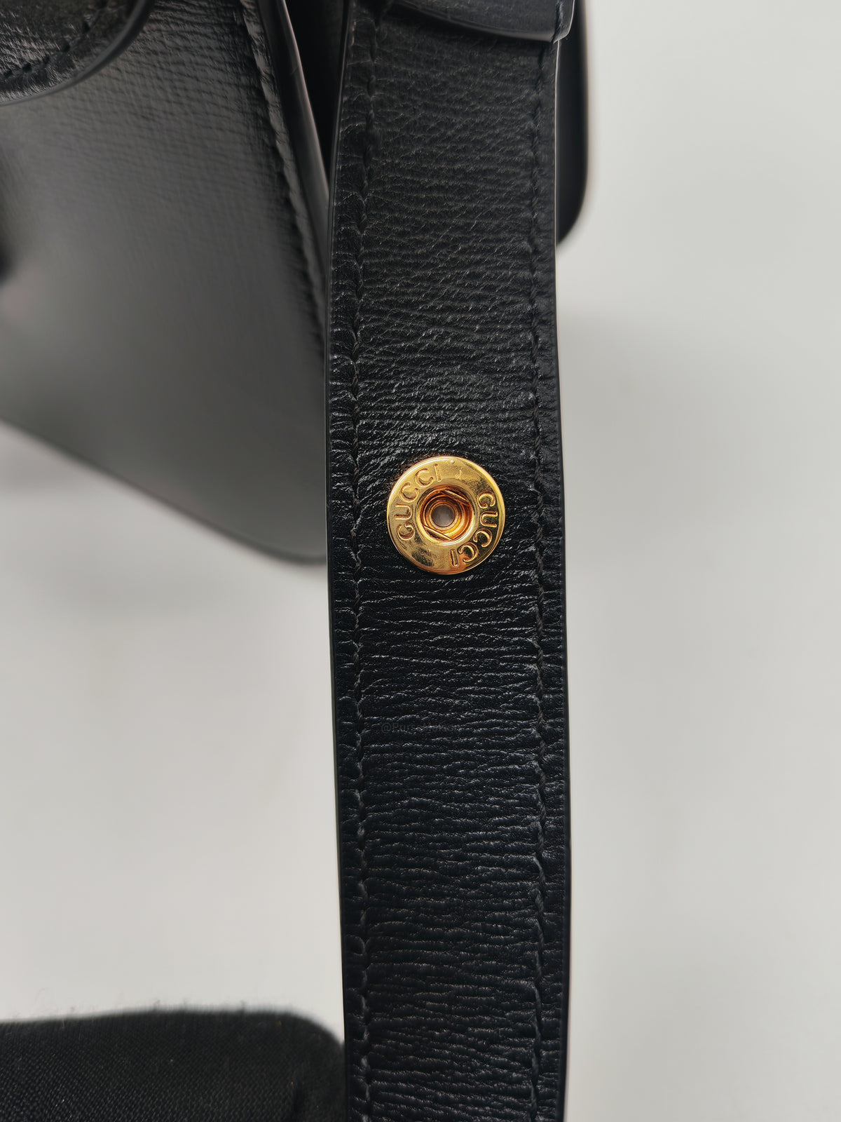 Gucci Horsebit 1955 Shoulder Bag Medium in Black Calfskin Leather