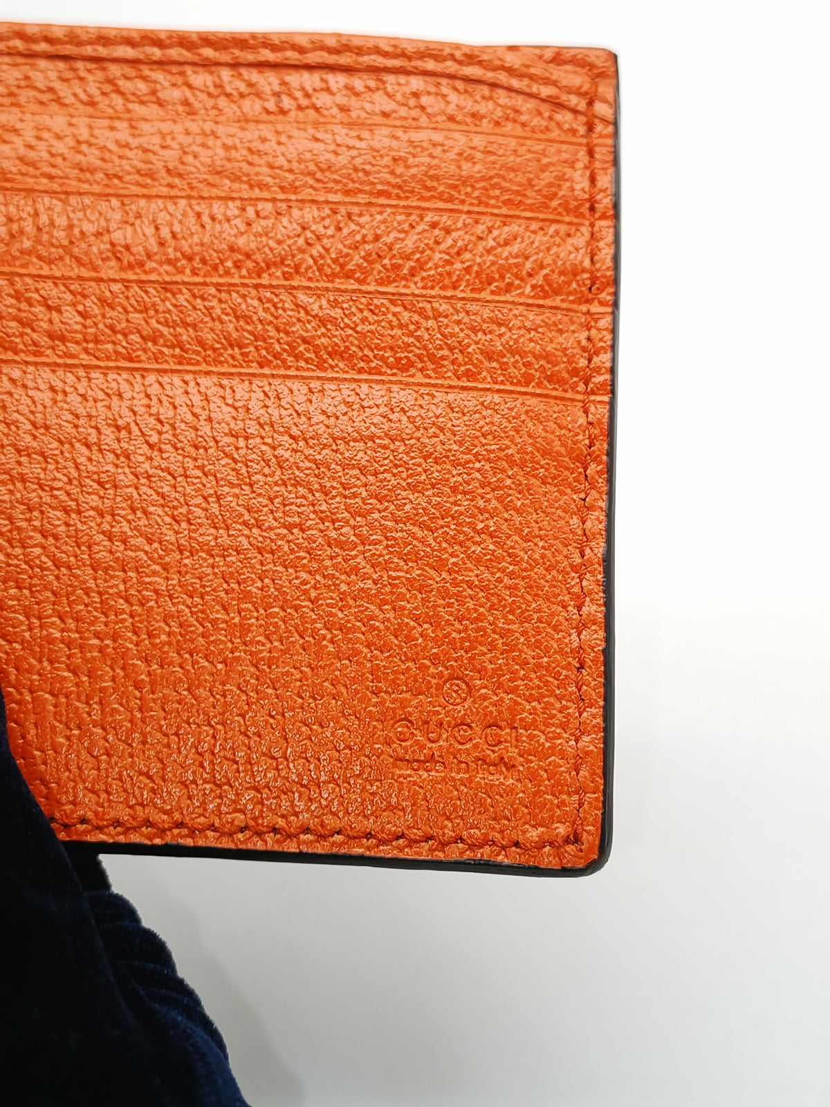 Gucci Bi-Fold Wallet in Orange Leather Signature Web