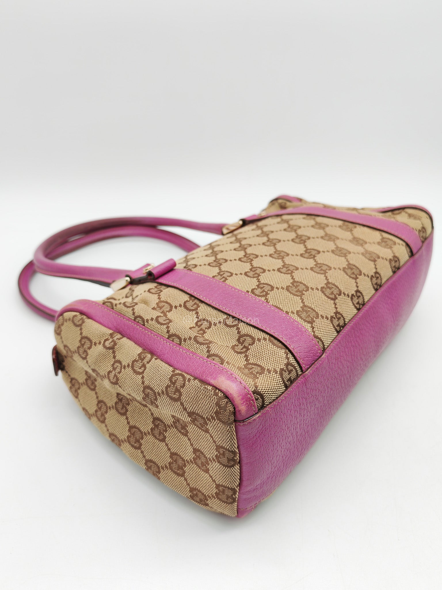 Gucci Abbey Boston Handbag in Pink GG Monogram Canvas and Light Gold Hardware