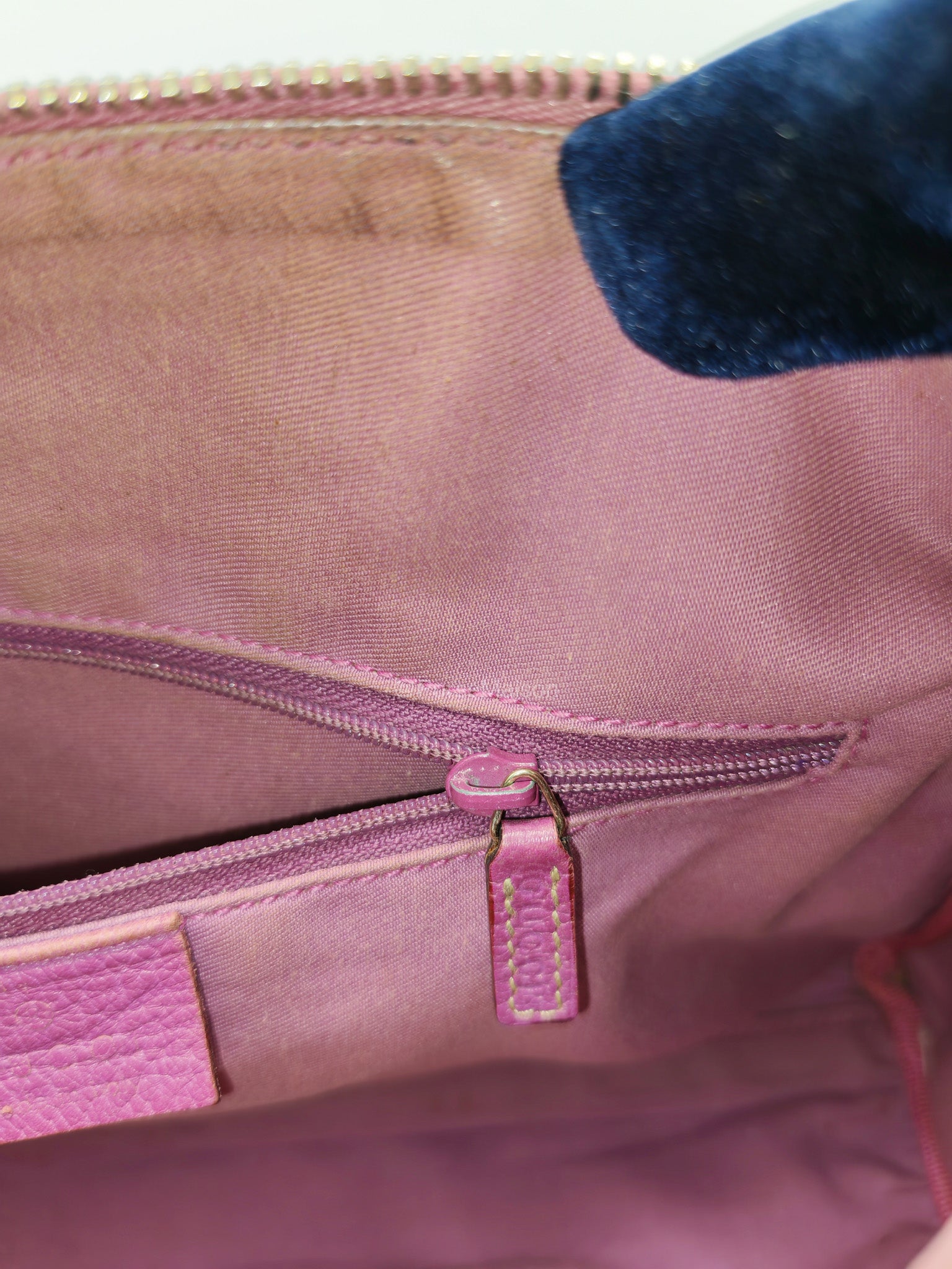 Gucci Abbey Boston Handbag in Pink GG Monogram Canvas and Light Gold Hardware